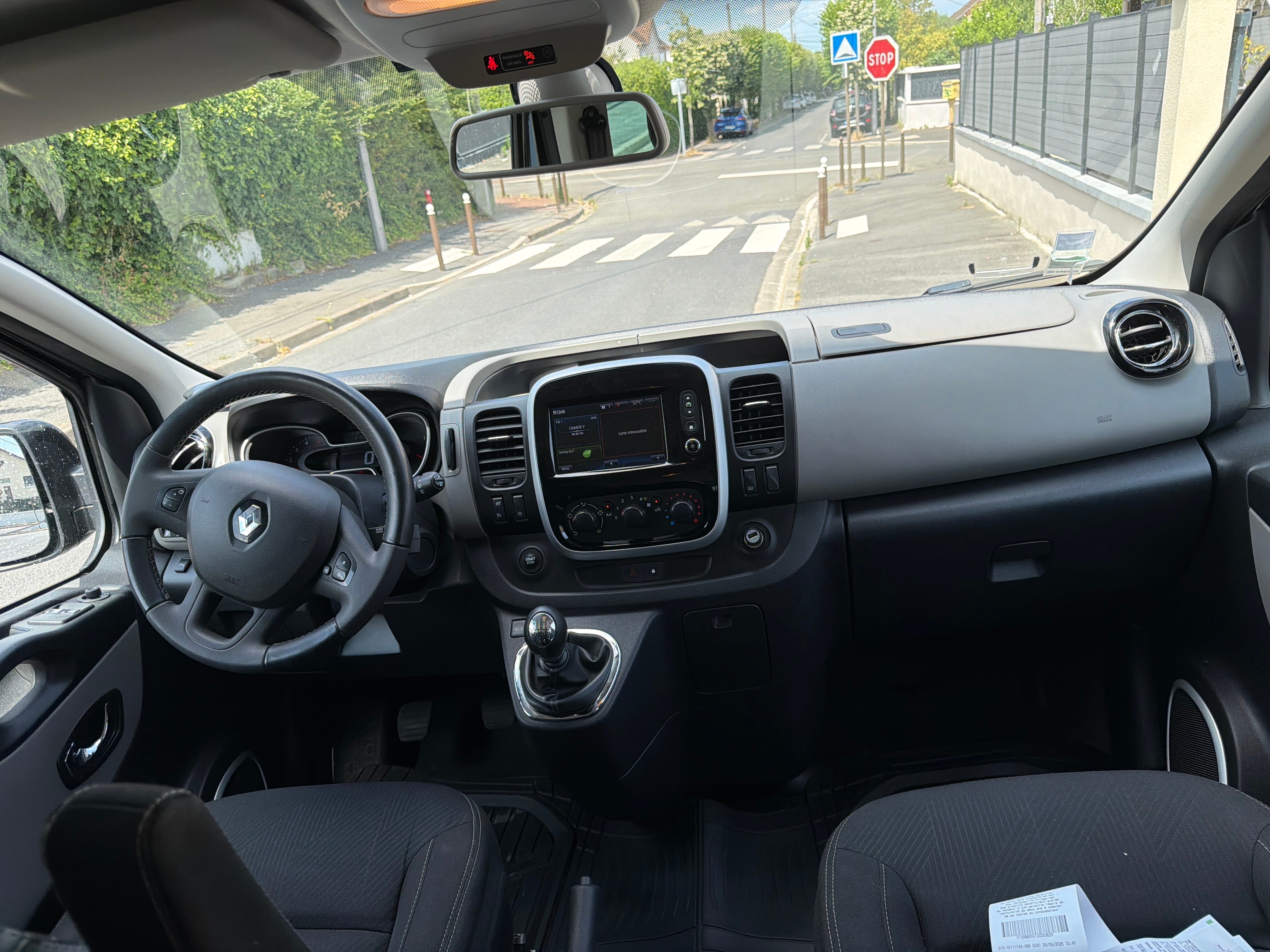 Renault Trafic Passenger avec GPS