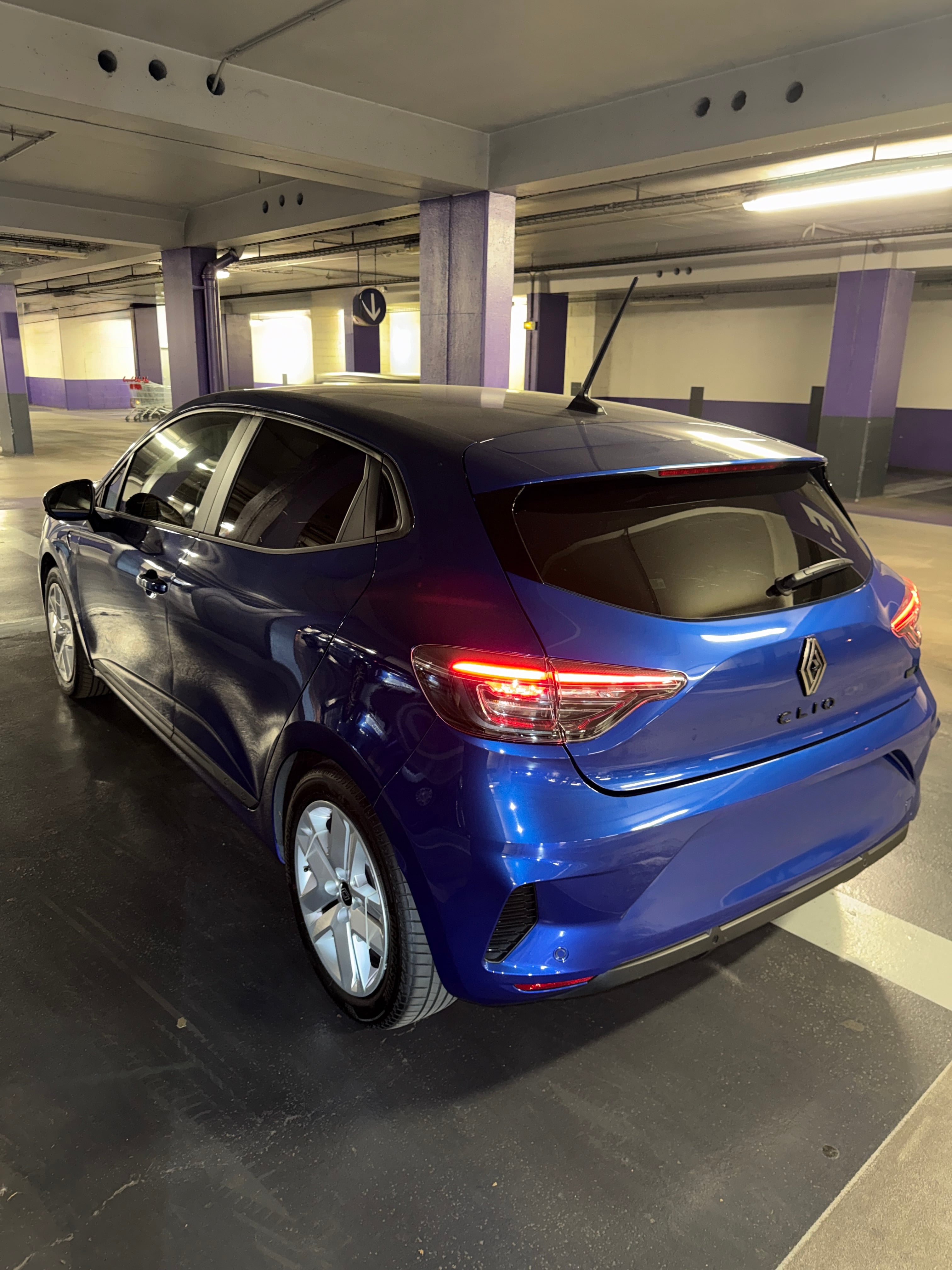 Renault Clio E-tech avec Caméra de recul