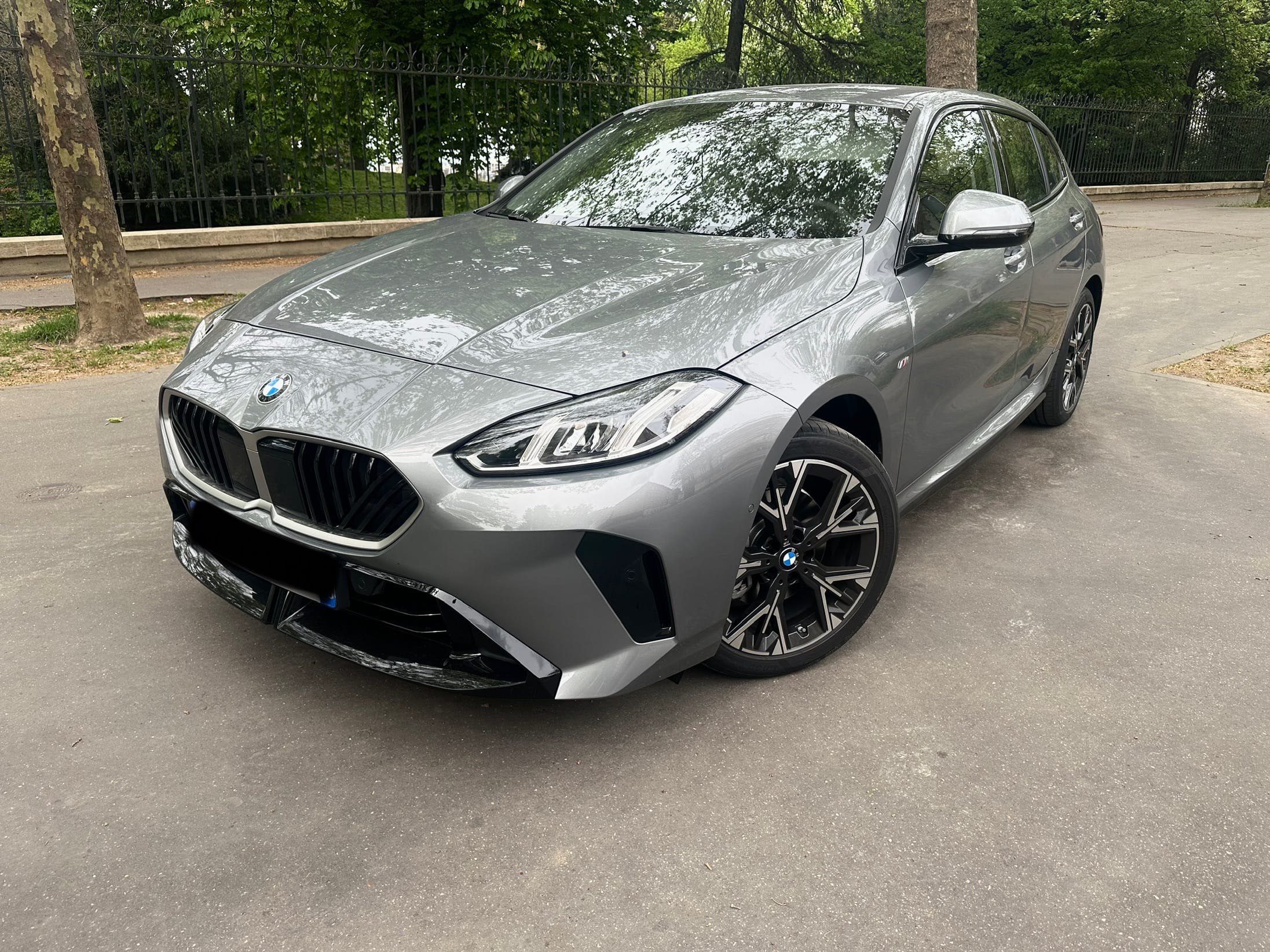 BMW Série 1 HC829 avec Apple CarPlay