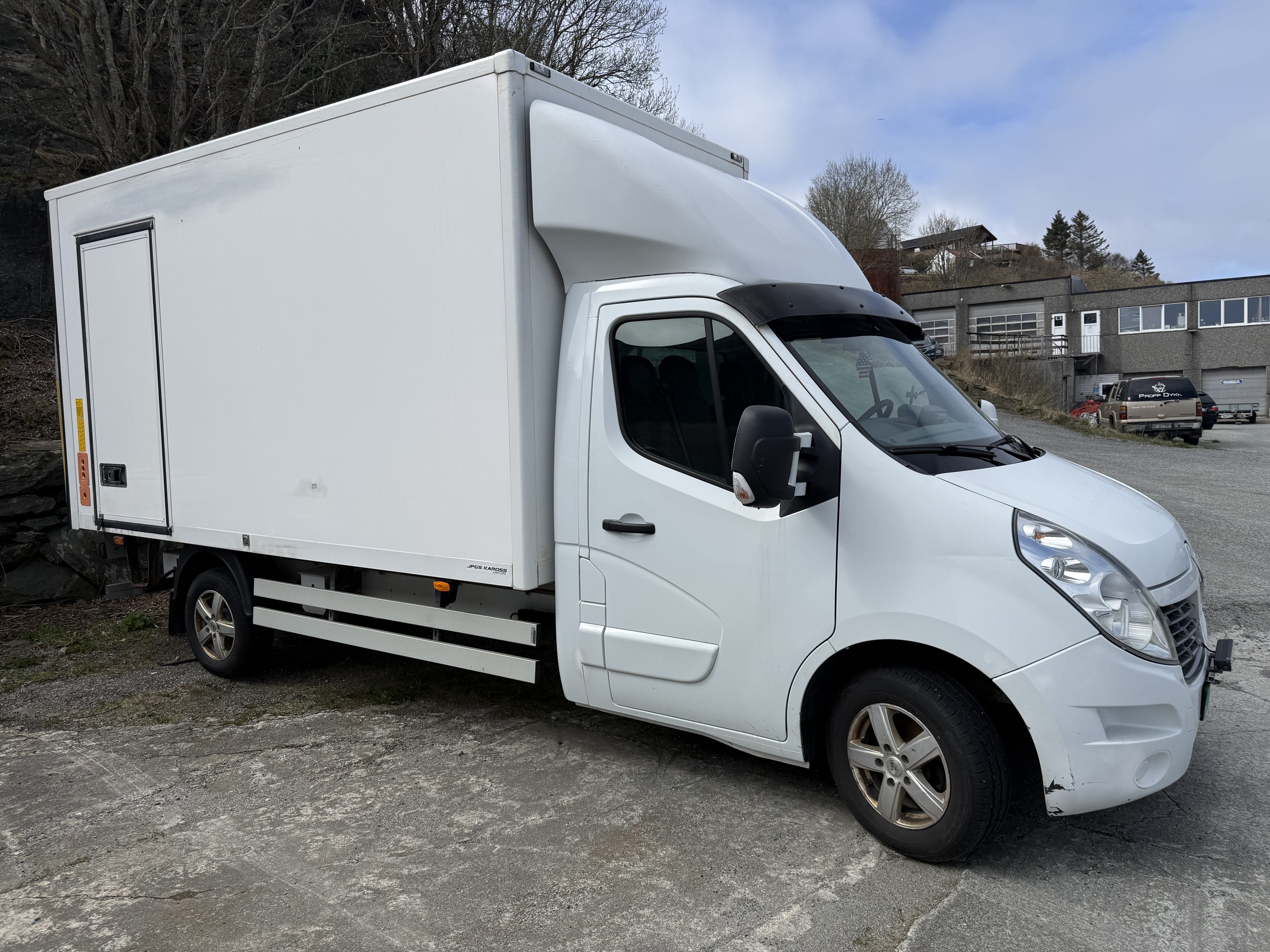 Renault Master with Air conditioning