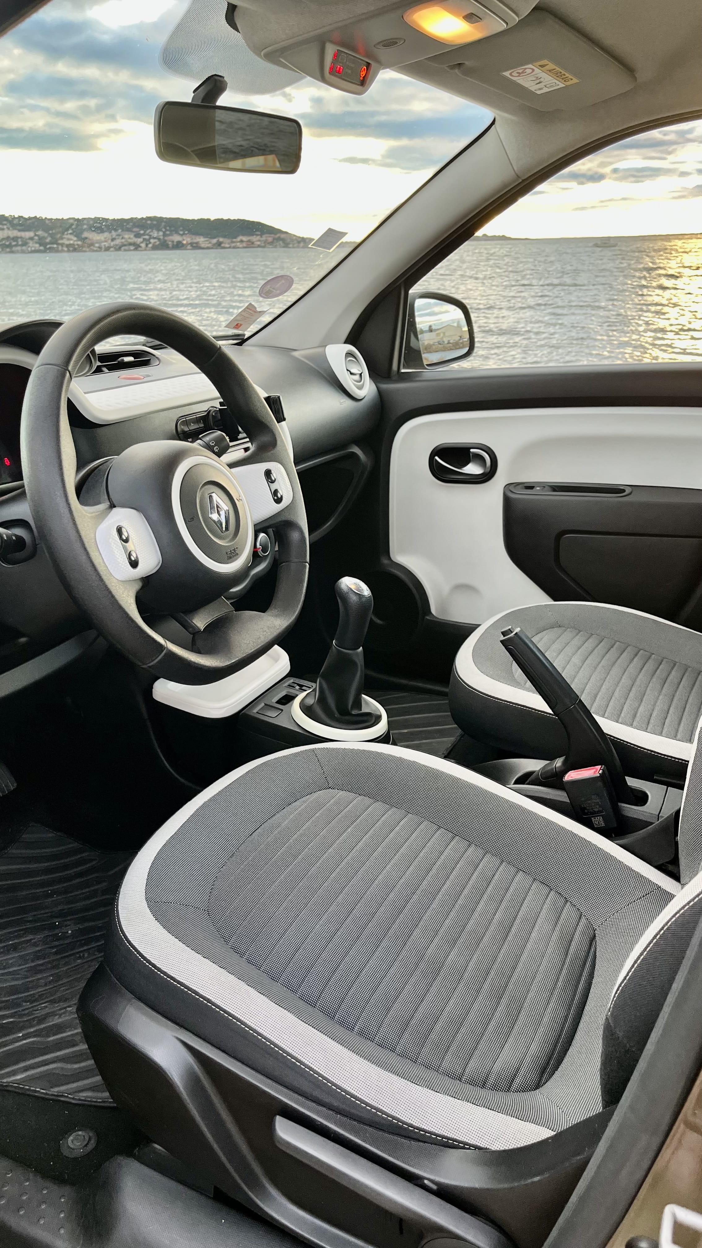 Renault Twingo III avec Audio Bluetooth