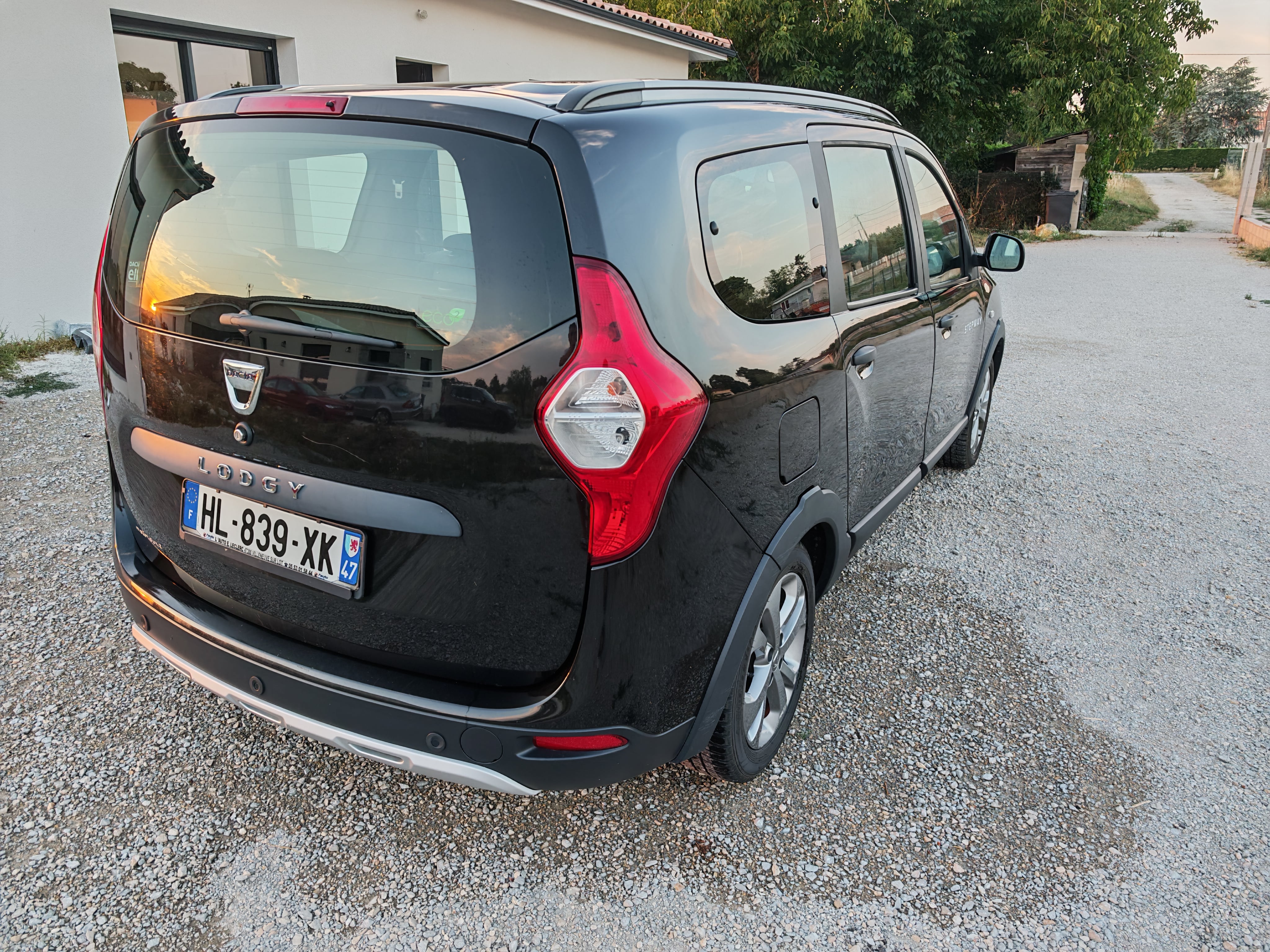 Dacia Lodgy 1.5 DCI avec GPS