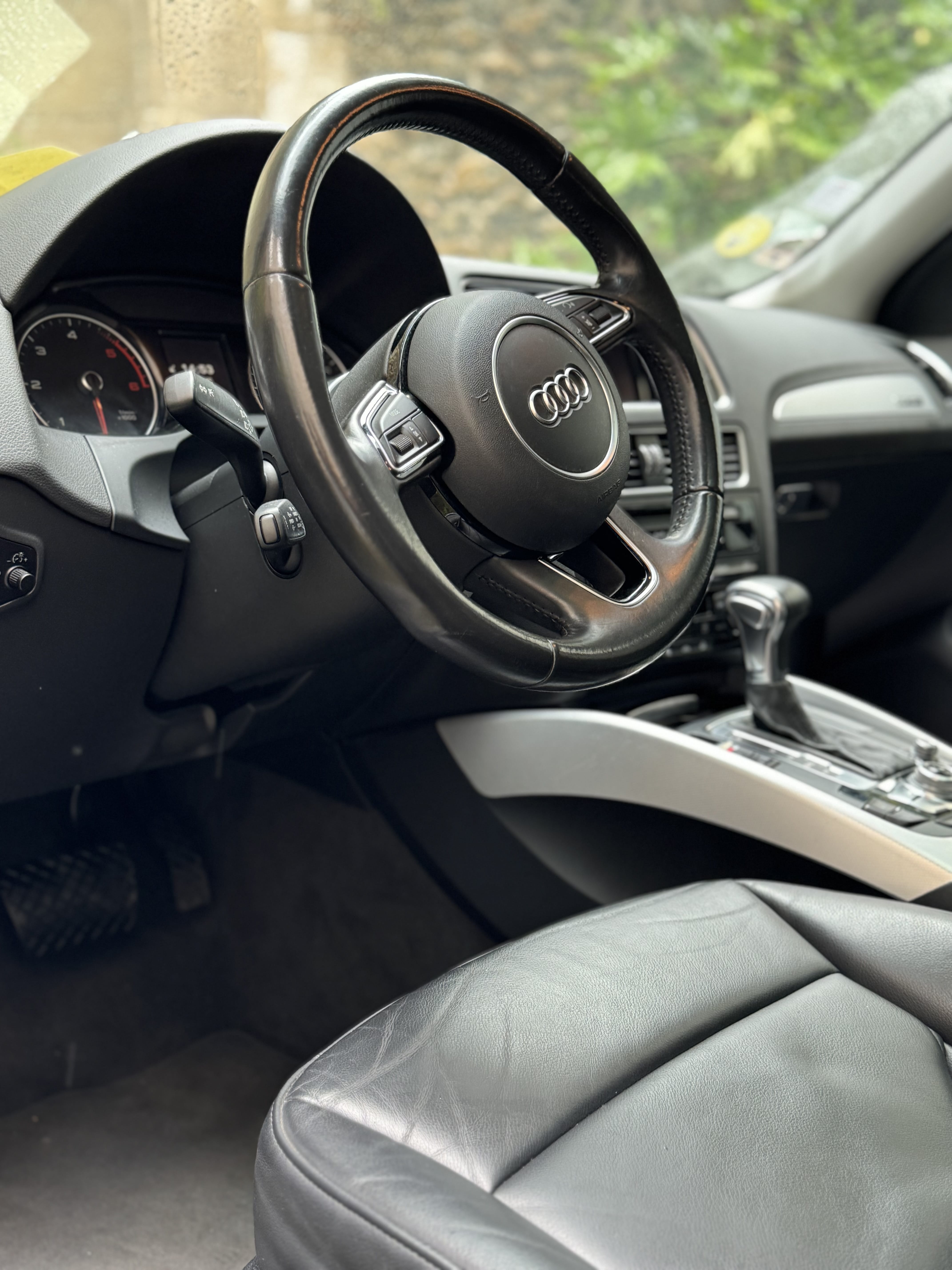 Audi Q5 Premium 2.0 TDI 190cv Quattro avec GPS