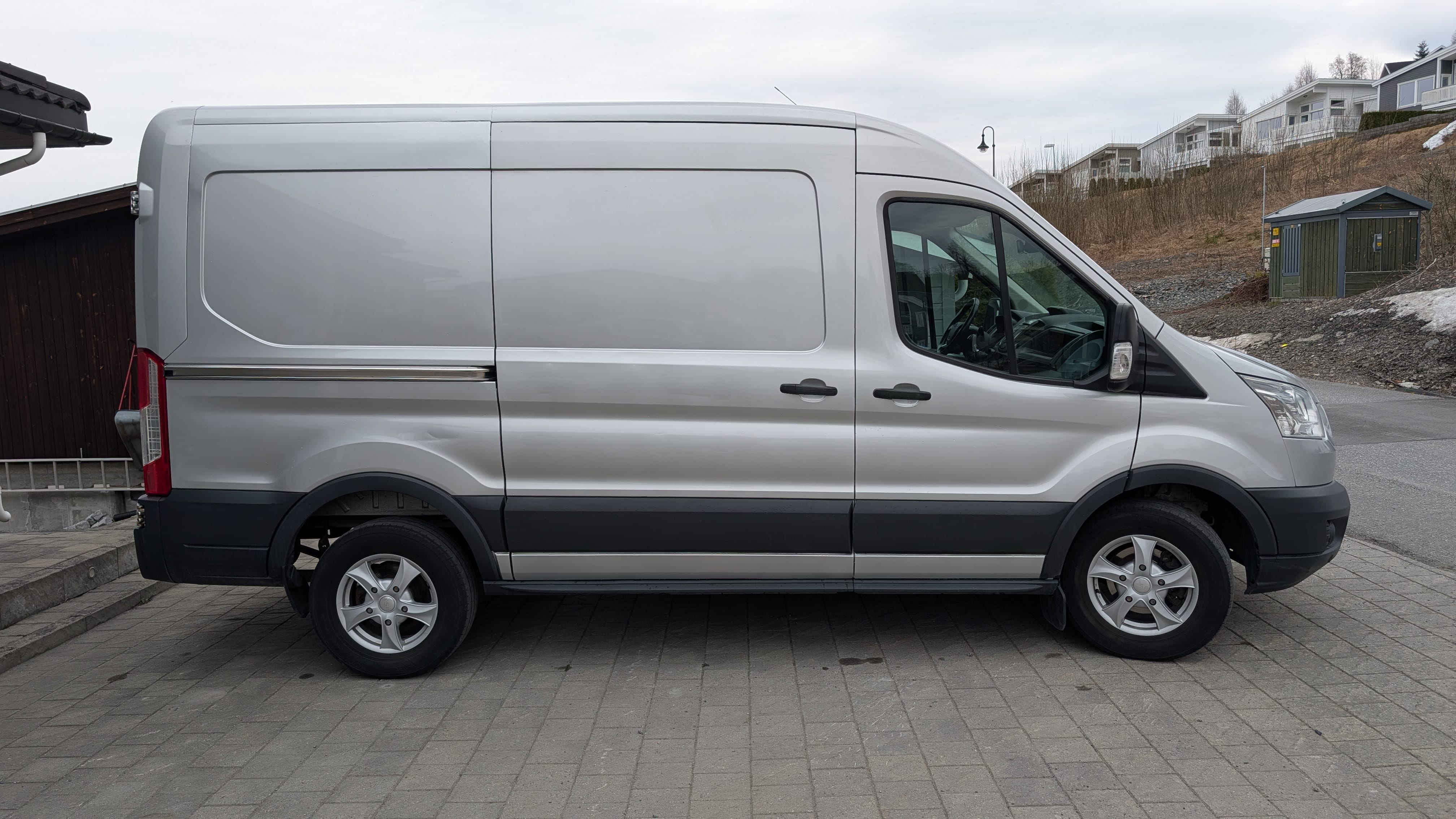 Ford Transit 350 med Aircondition