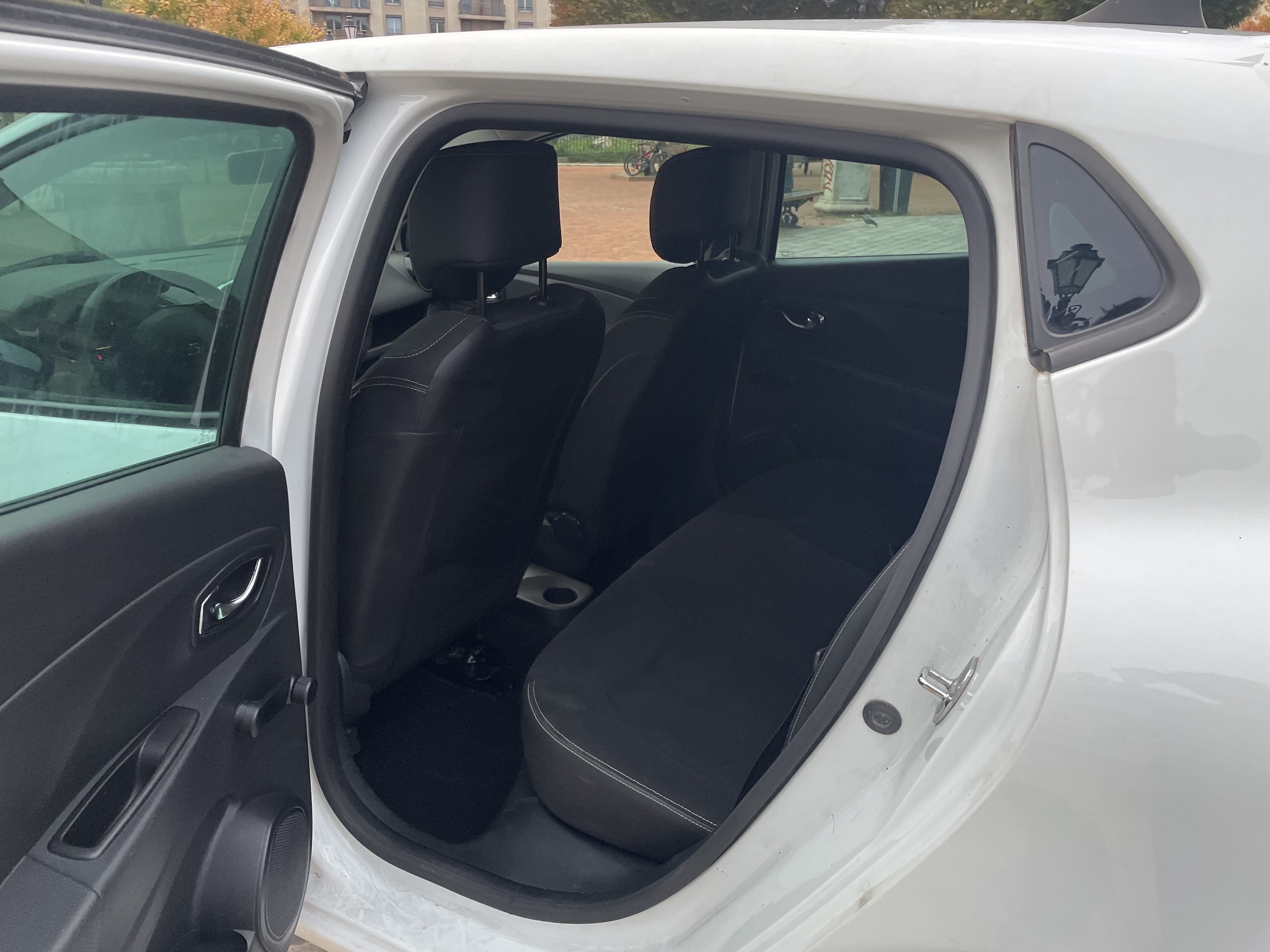 Renault Clio avec Entrée audio / iPod