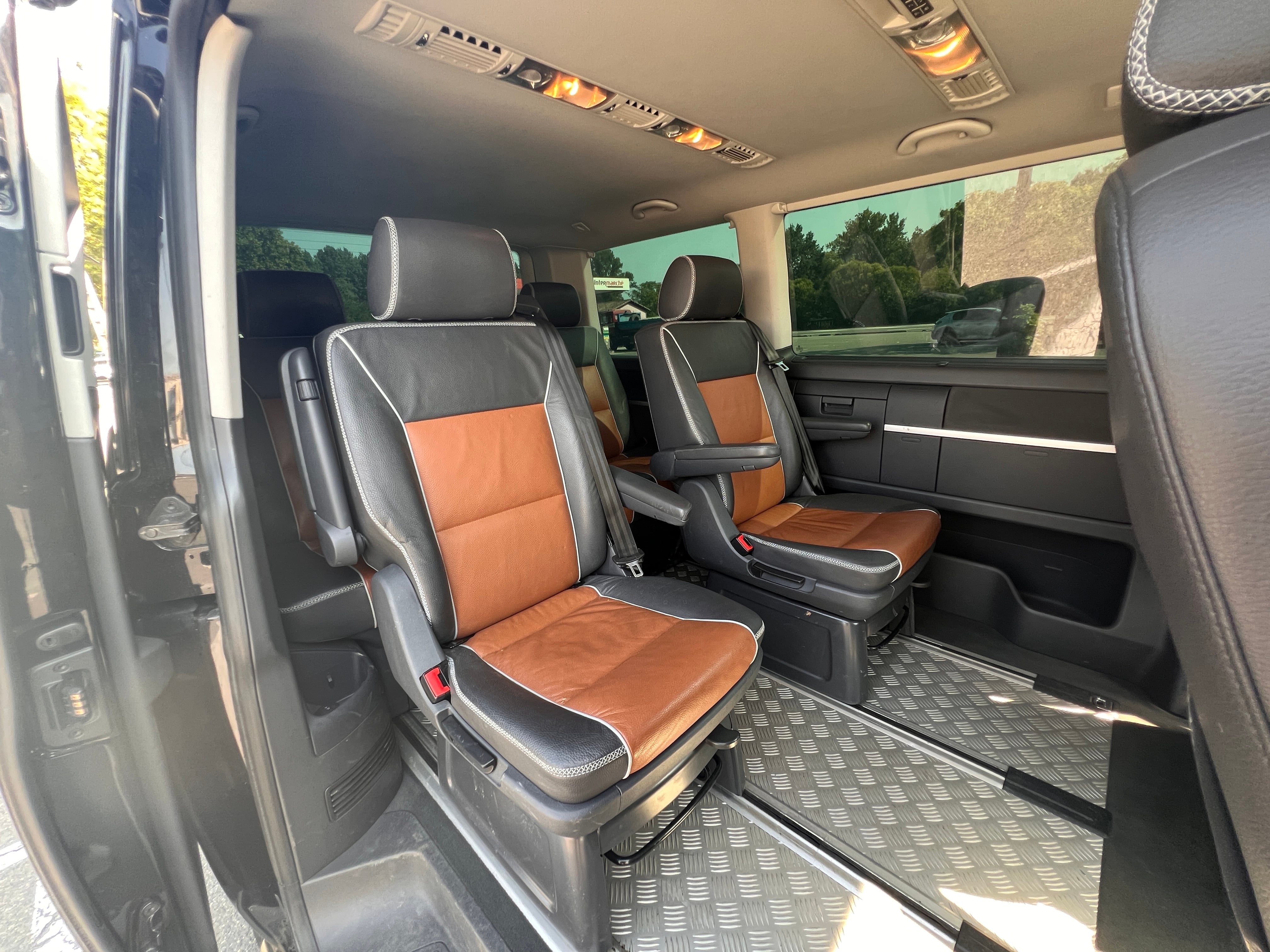 Volkswagen Multivan avec GPS