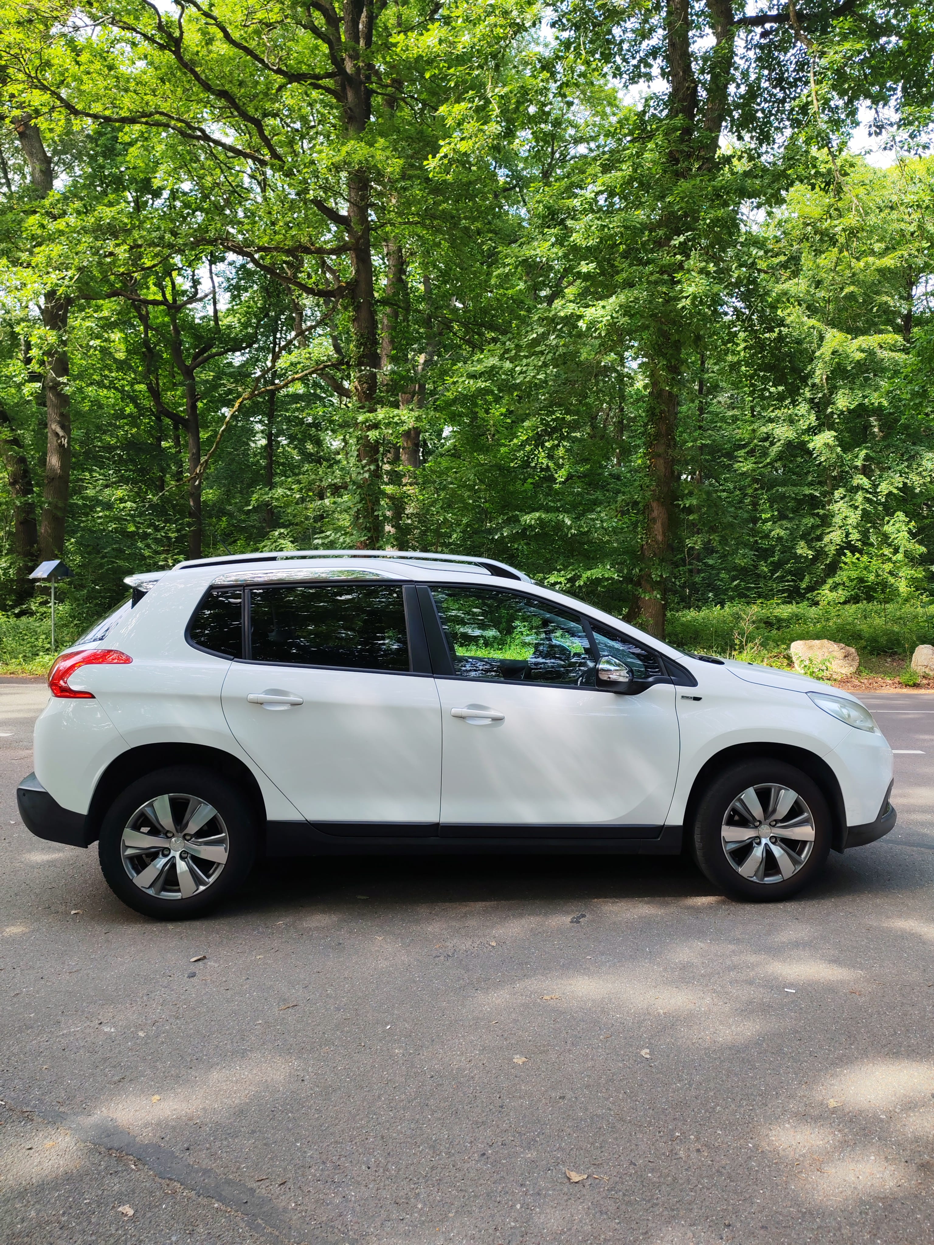 Peugeot 2008 avec Climatisation