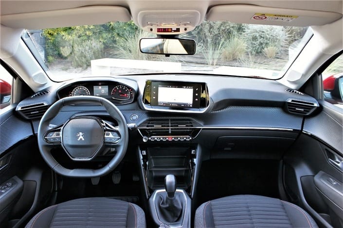 Peugeot 208 avec GPS
