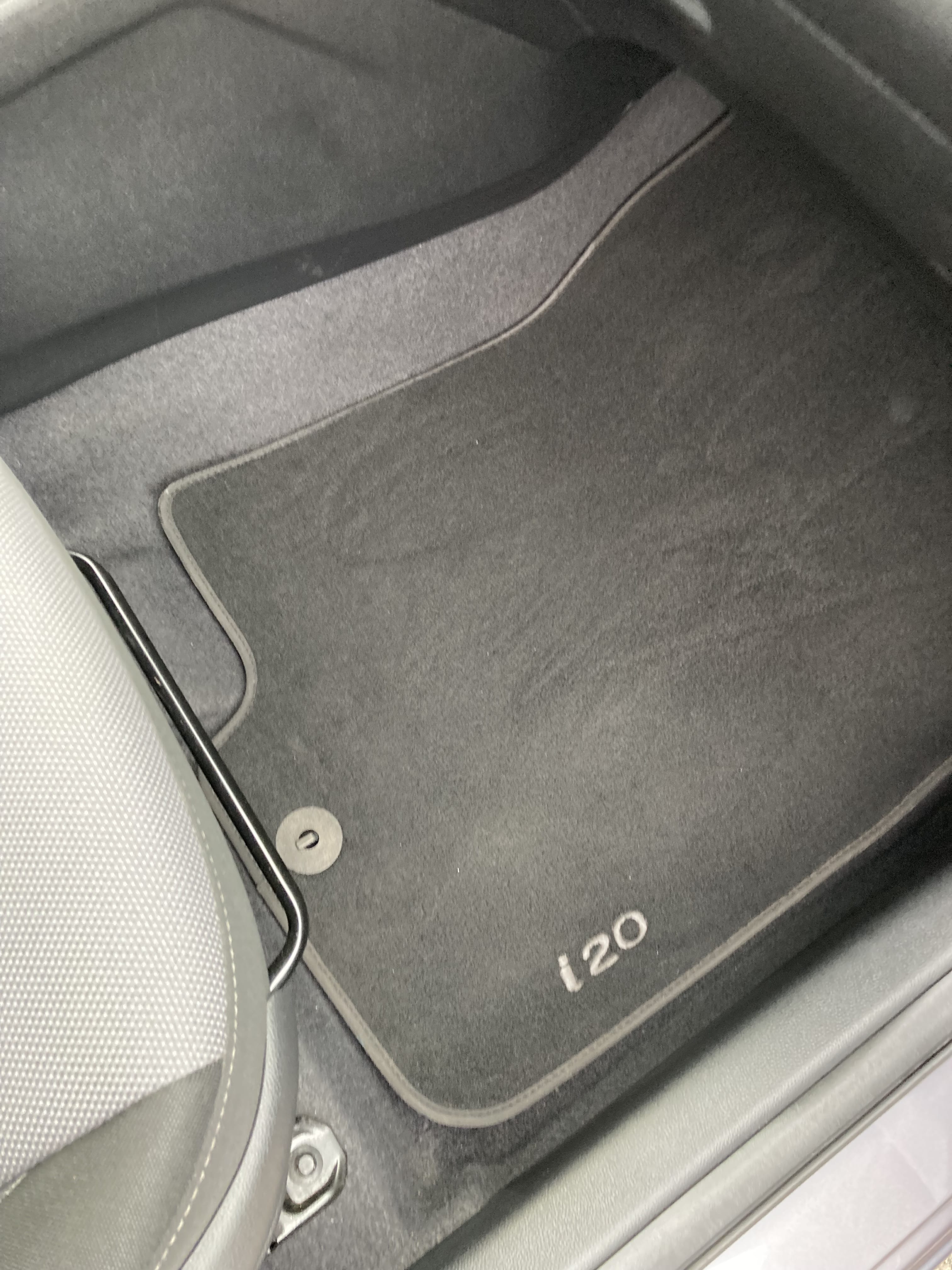 Hyundai i20 avec Siège bébé