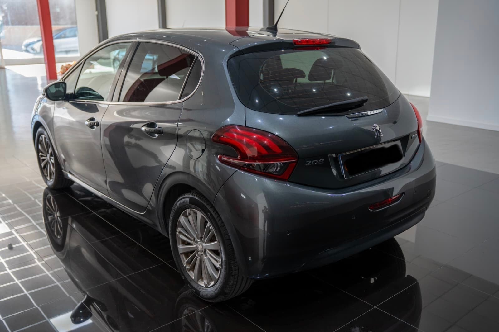 Peugeot 207 med Ryggekamera