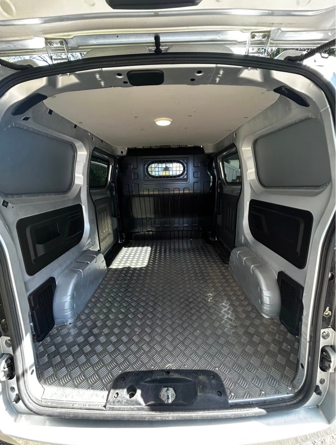 BYD ETP3 VB med Bilradio