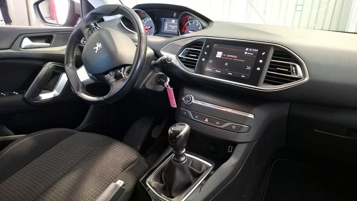 Peugeot 308 avec GPS