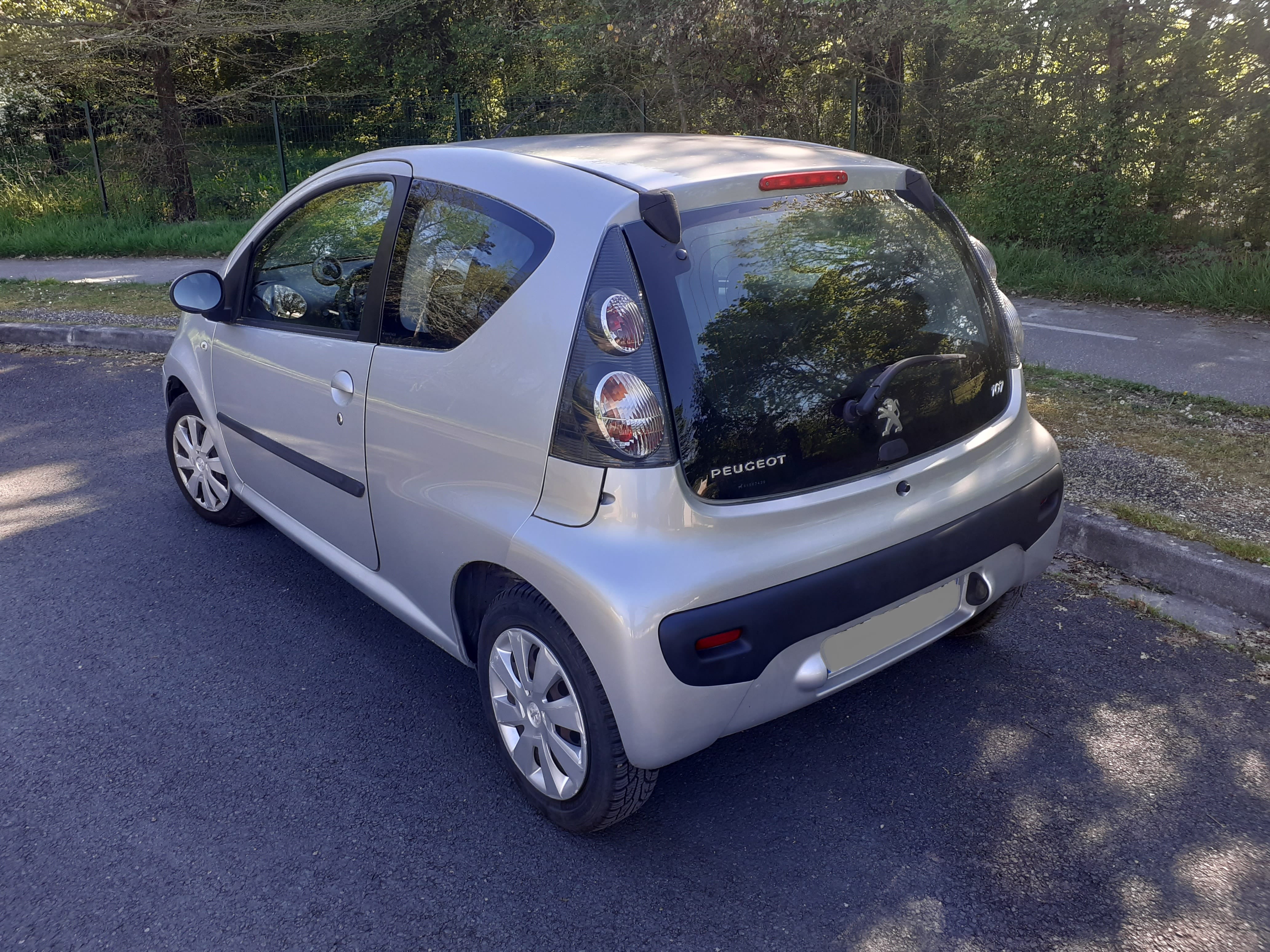 Peugeot 107 1.0 Essence 68cv