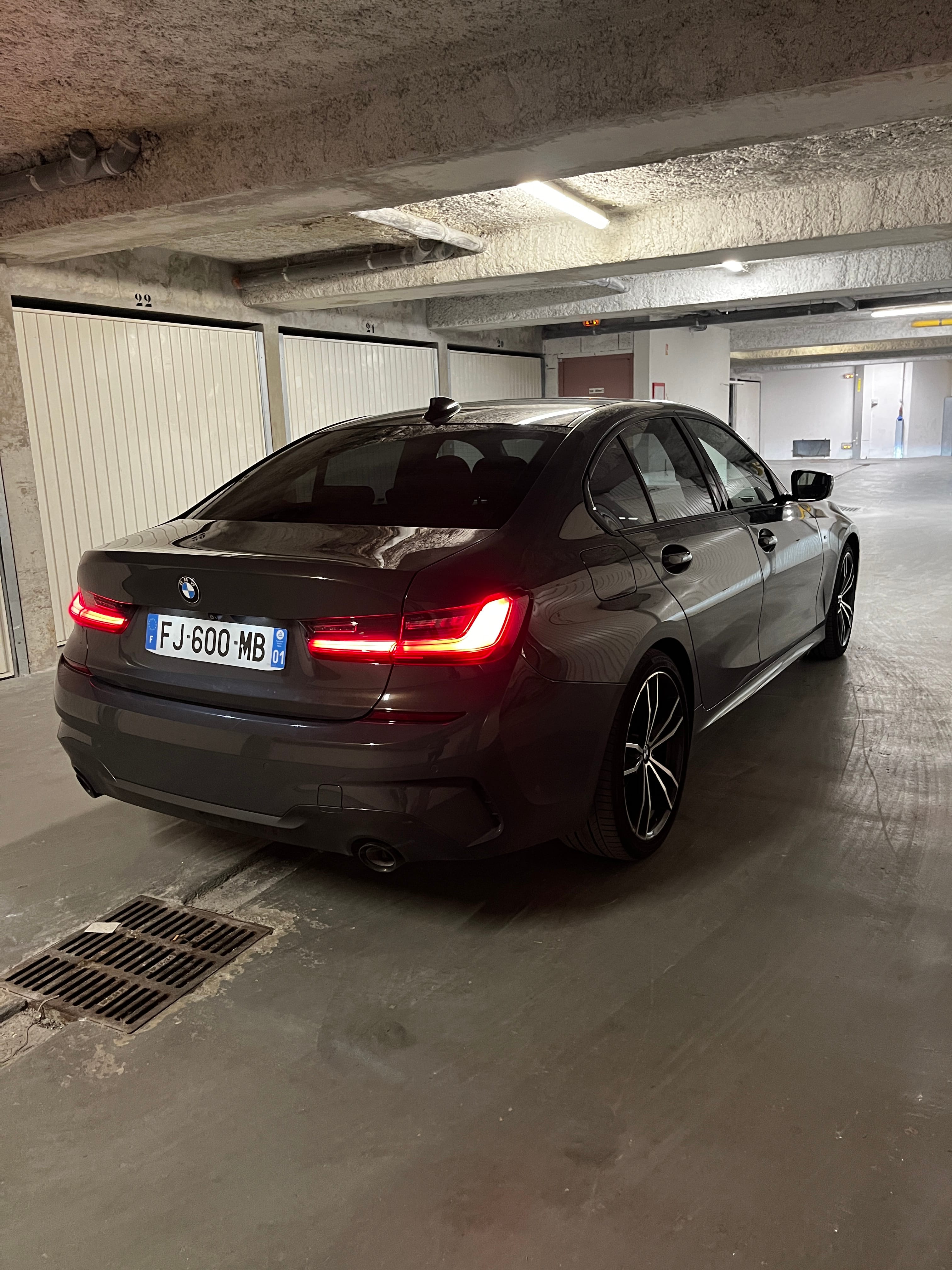 BMW Série 3 320d xDrive avec GPS