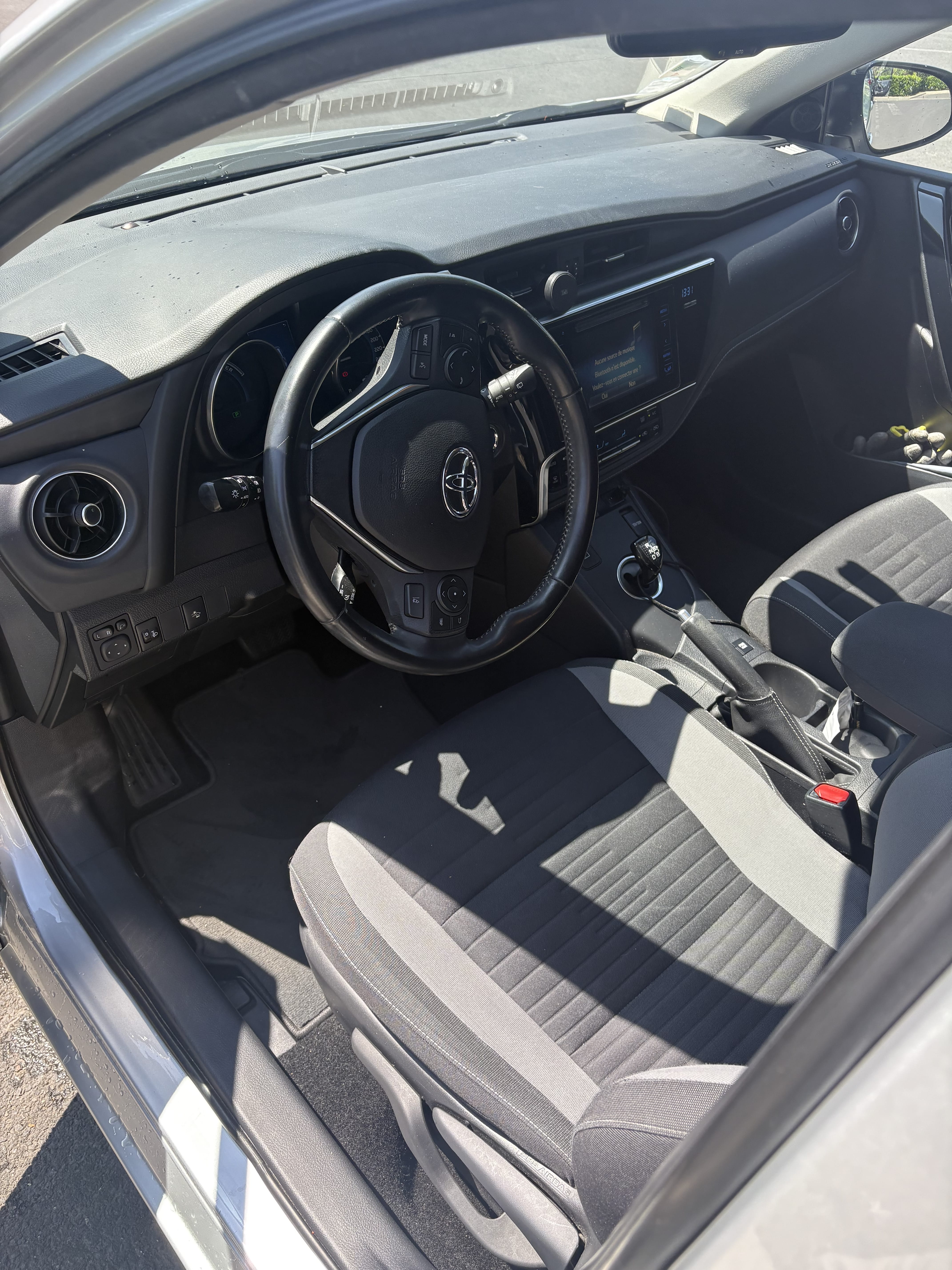 Toyota Auris Hybrid avec Entrée audio / iPod