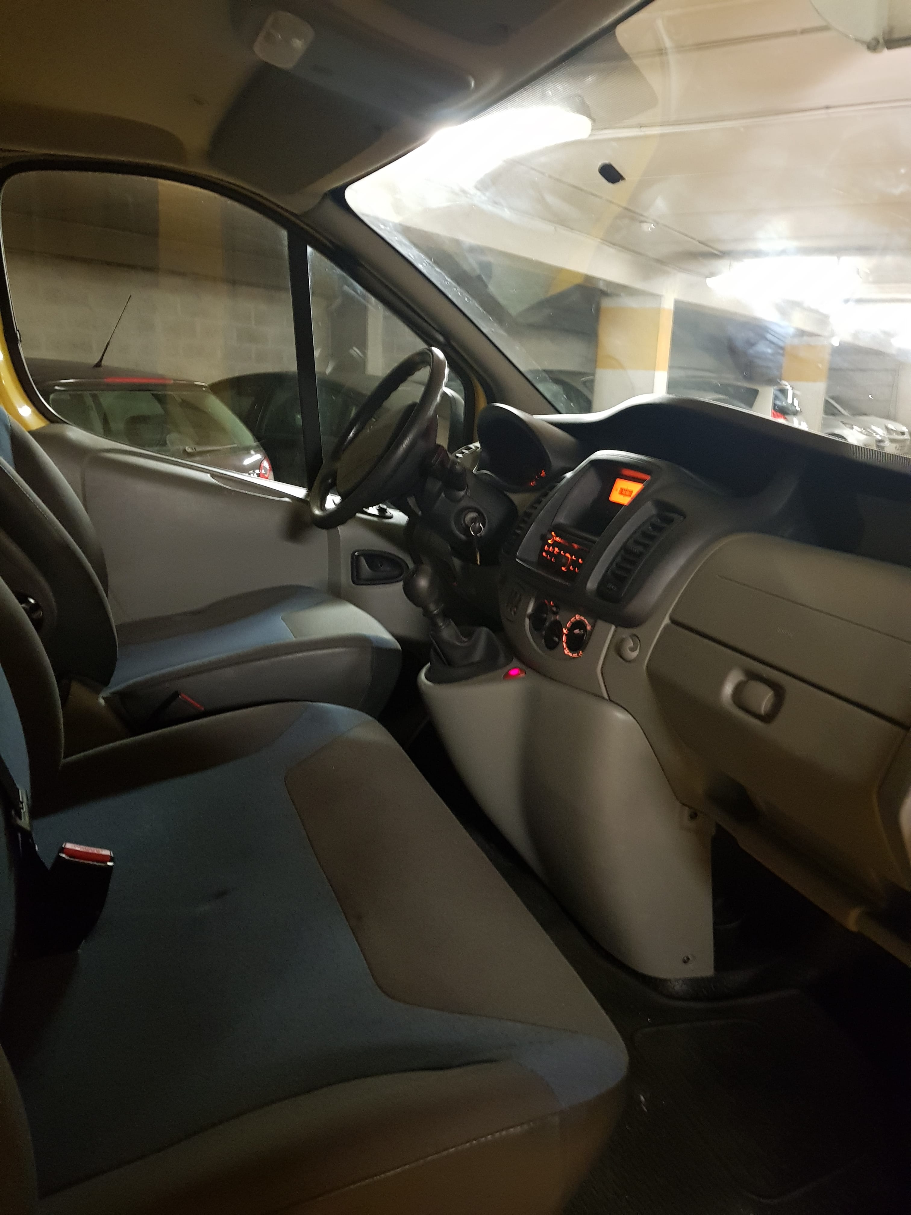Renault Trafic L1 H1 5m3 - Paris 19ème - DL760HE
