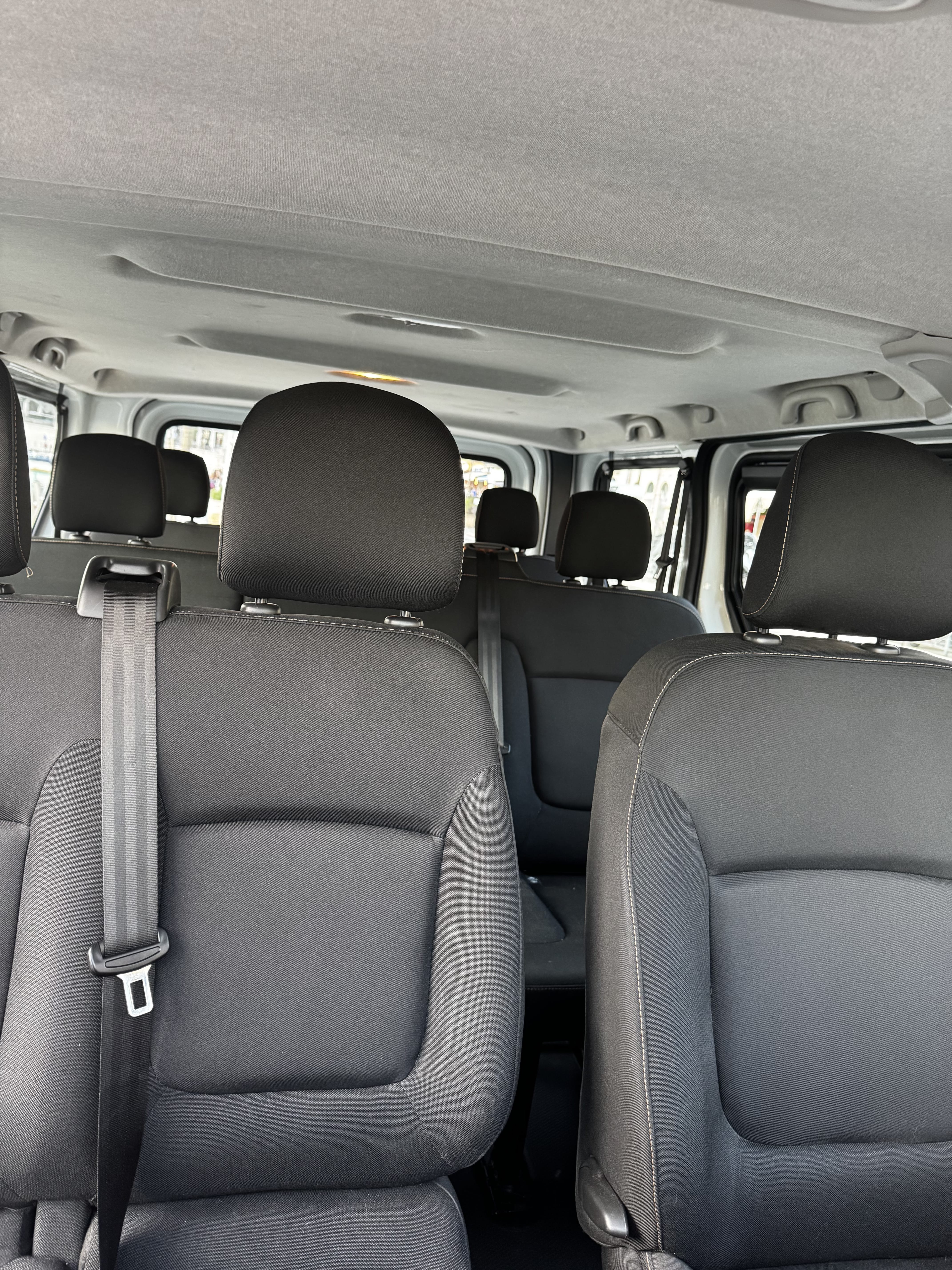 Renault Trafic Passenger avec Pneus neige