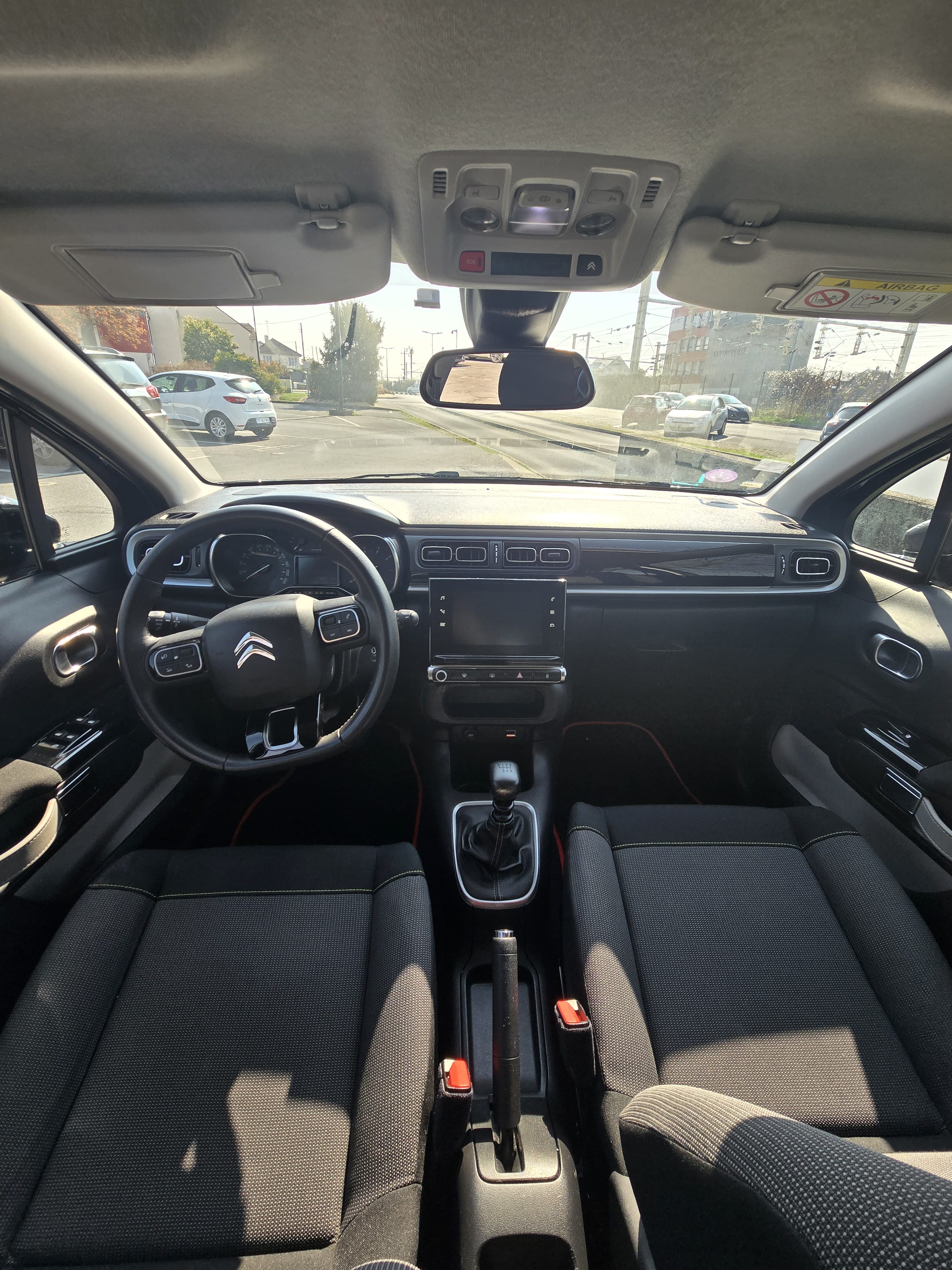 Citroen C3 1.2 purtech avec Apple CarPlay
