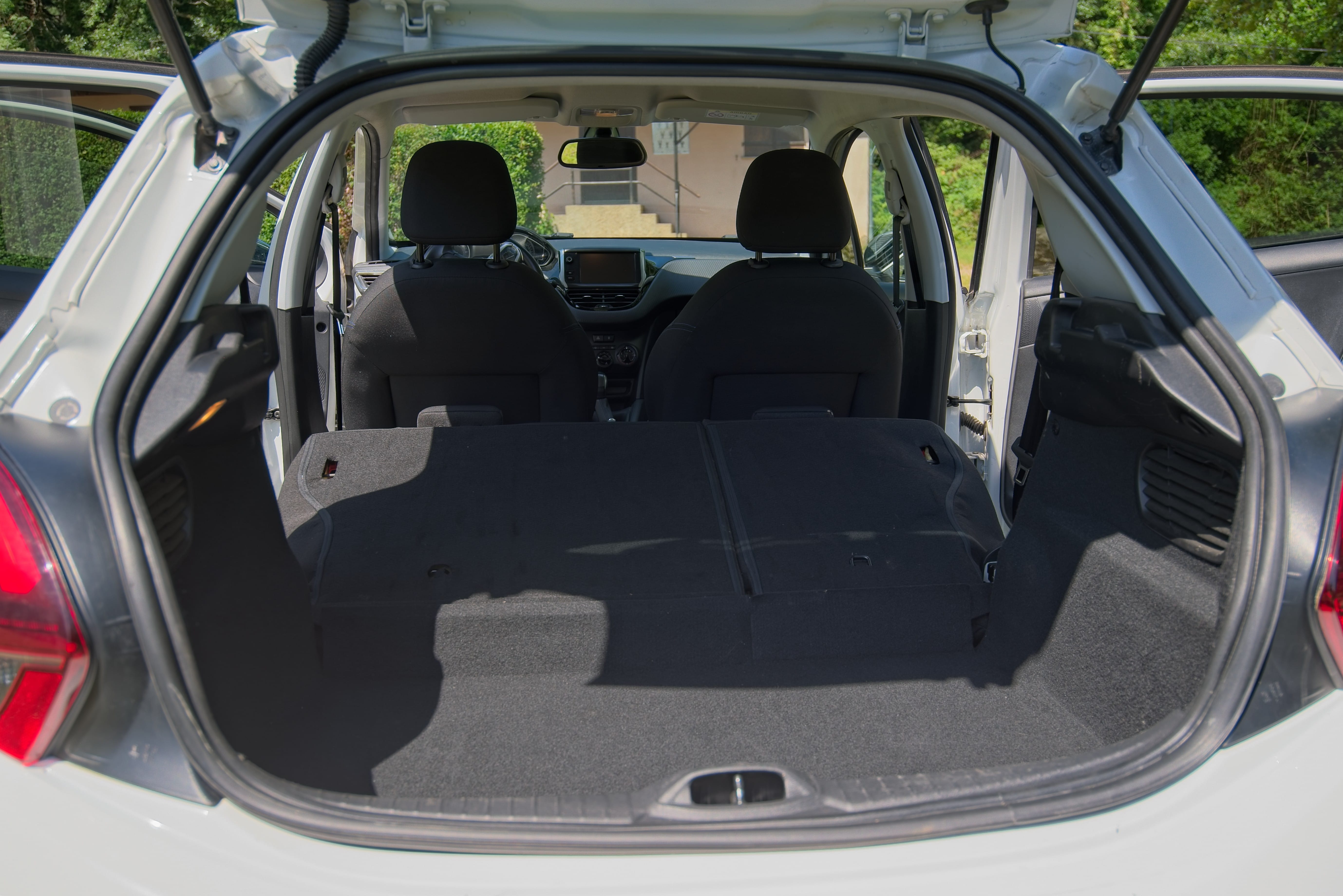 Peugeot 208 Peugeot 208 Active – Idéale Ville & Route  Économique & Très Propre avec Apple CarPlay