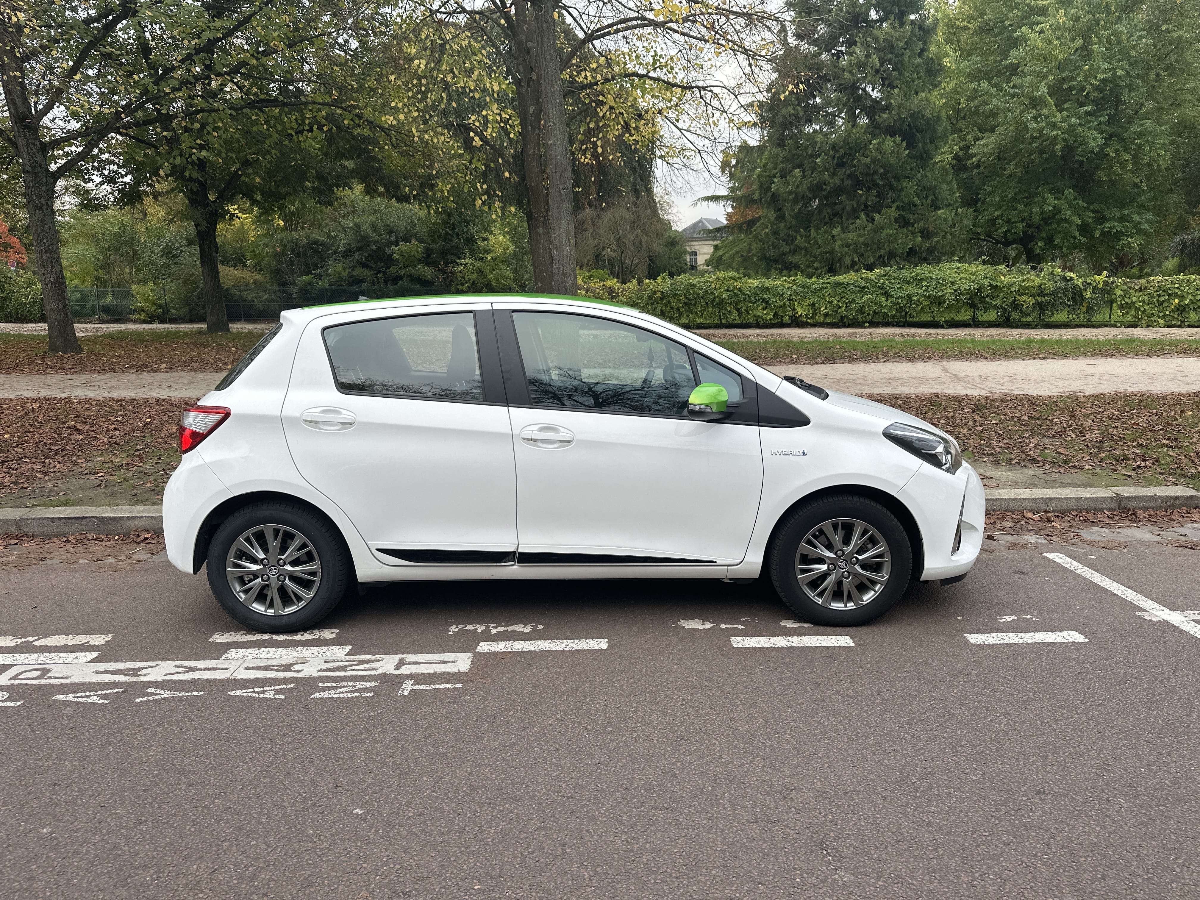Toyota Yaris Hybride avec Climatisation