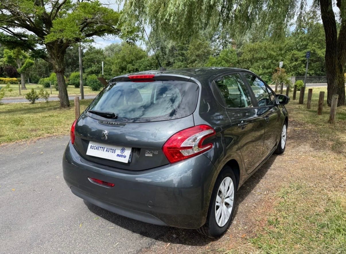 Peugeot 208 avec Climatisation