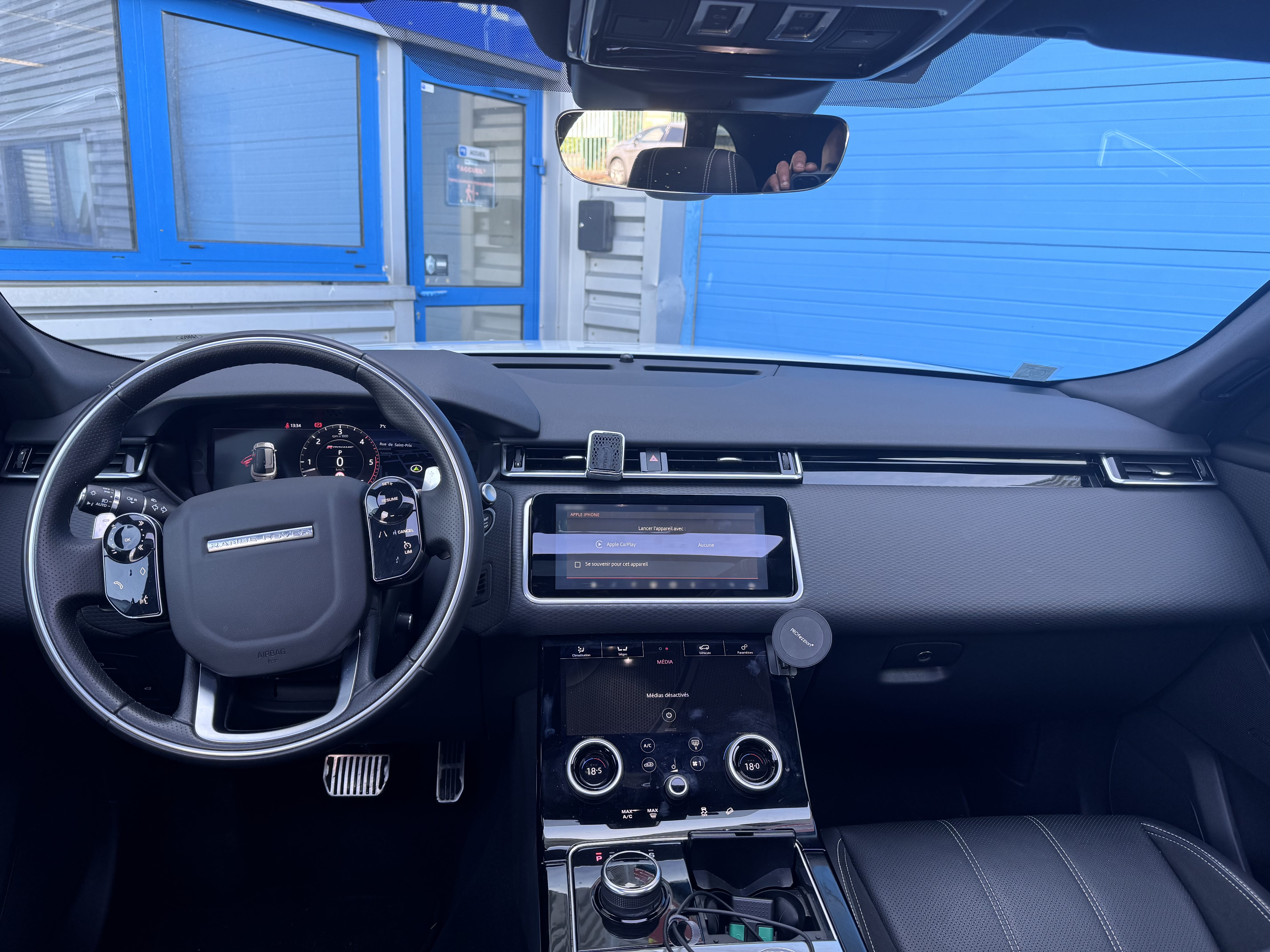 Land-Rover Range Rover Velar R-Dynamic – Puissance, Luxe et Élégance Absolue ! avec GPS
