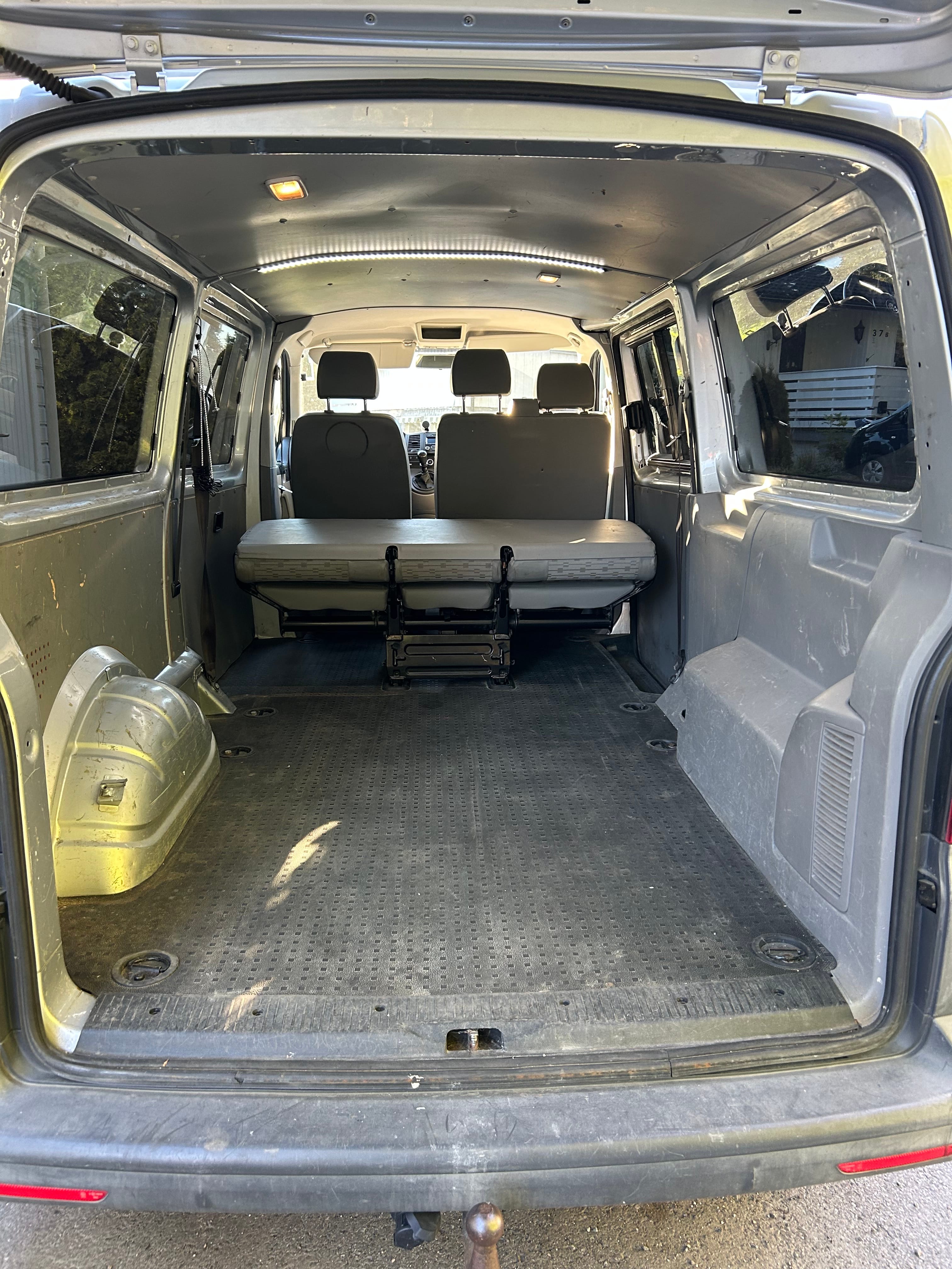 Volkswagen Combi 2.0 med USB ladeuttak