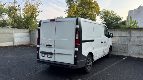 Renault Trafic a louer Quartier Paludate– Idéal pour vos déménagements et transports professionnels ! avec Climatisation
