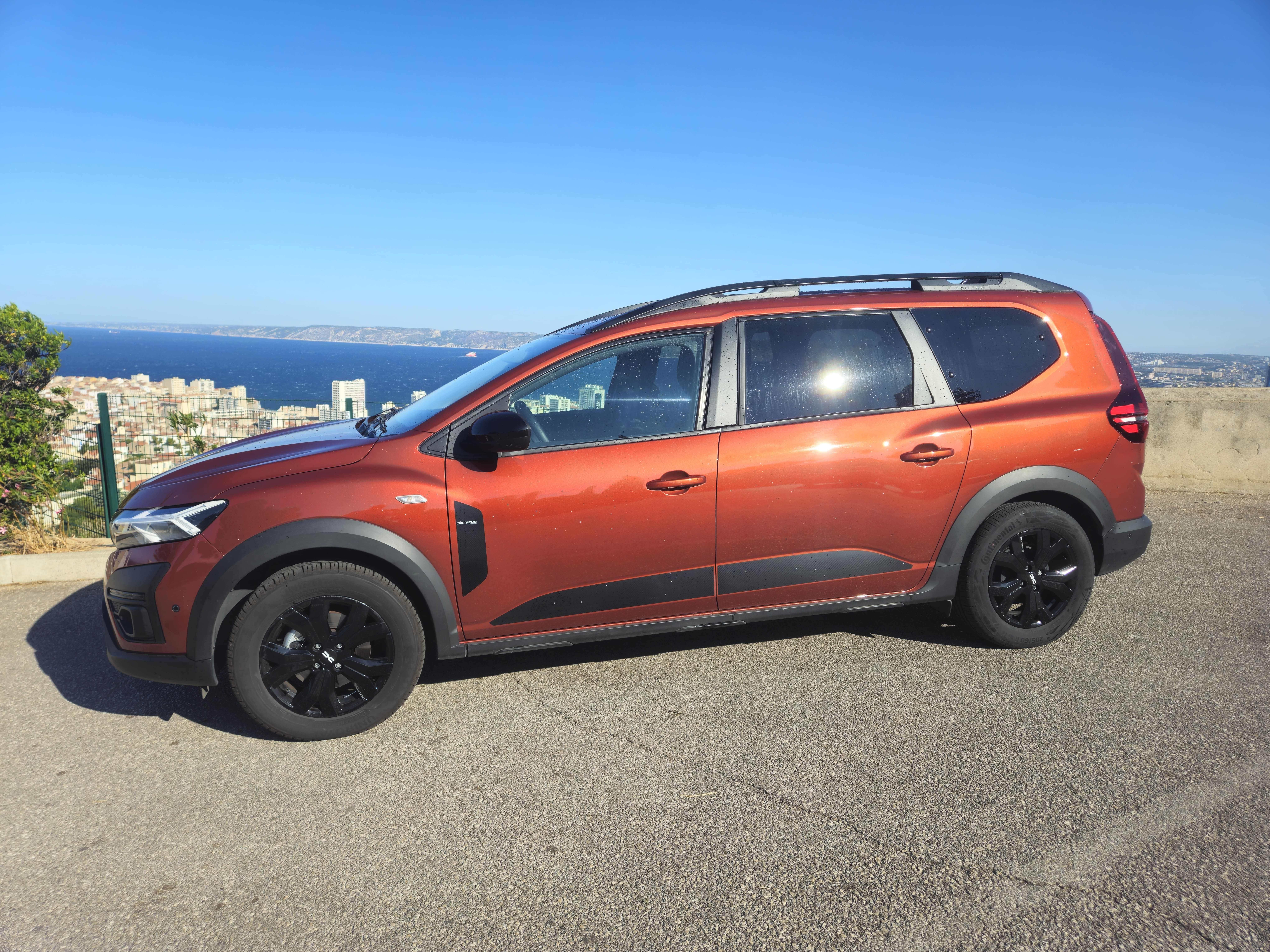 Dacia Jogger  Hybride 2023 – 7 places modulable et économique avec Climatisation