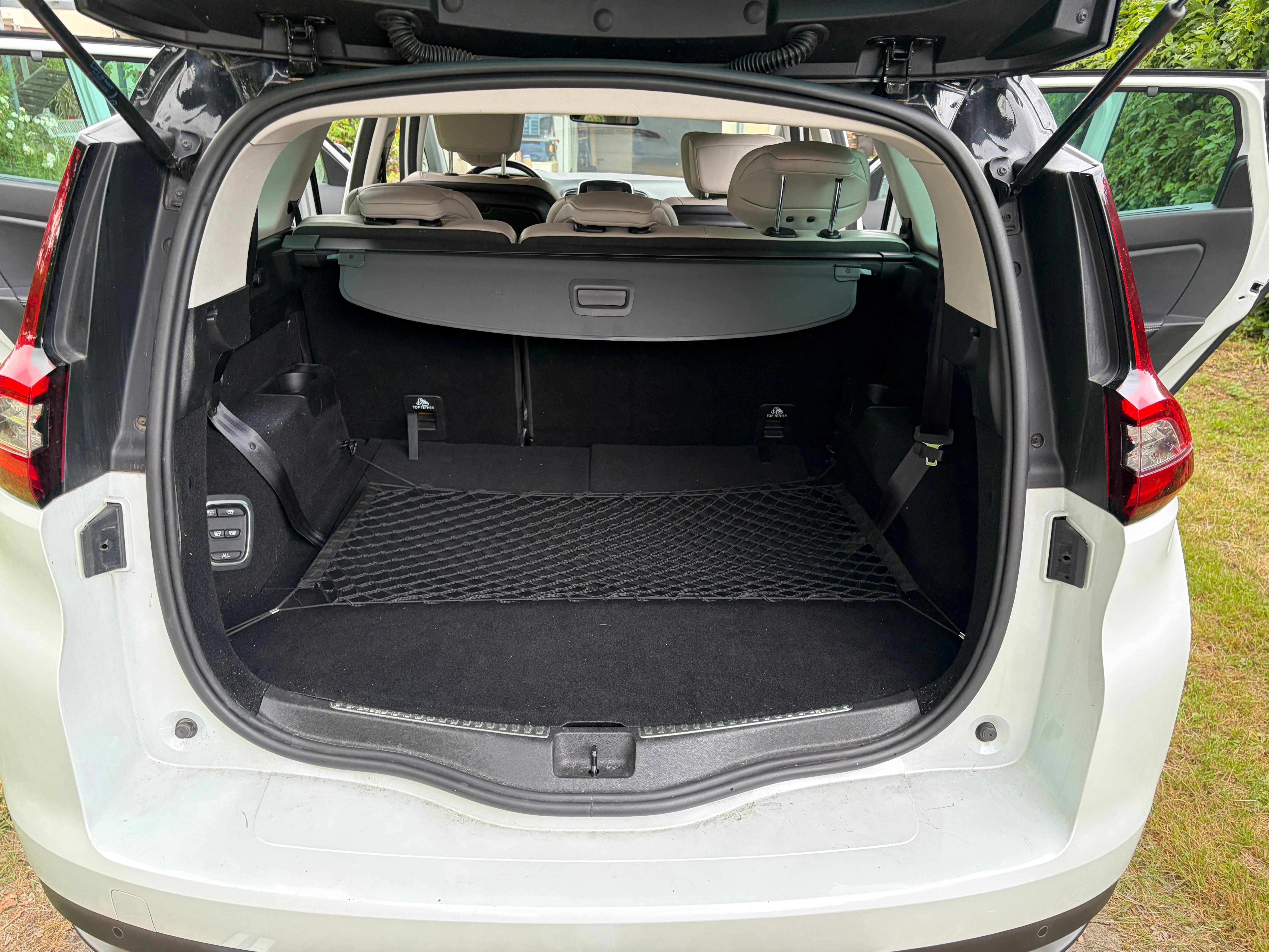 Renault Grand Scenic Initiale 1.6 DCi 160 EDC avec Régulateur de vitesse