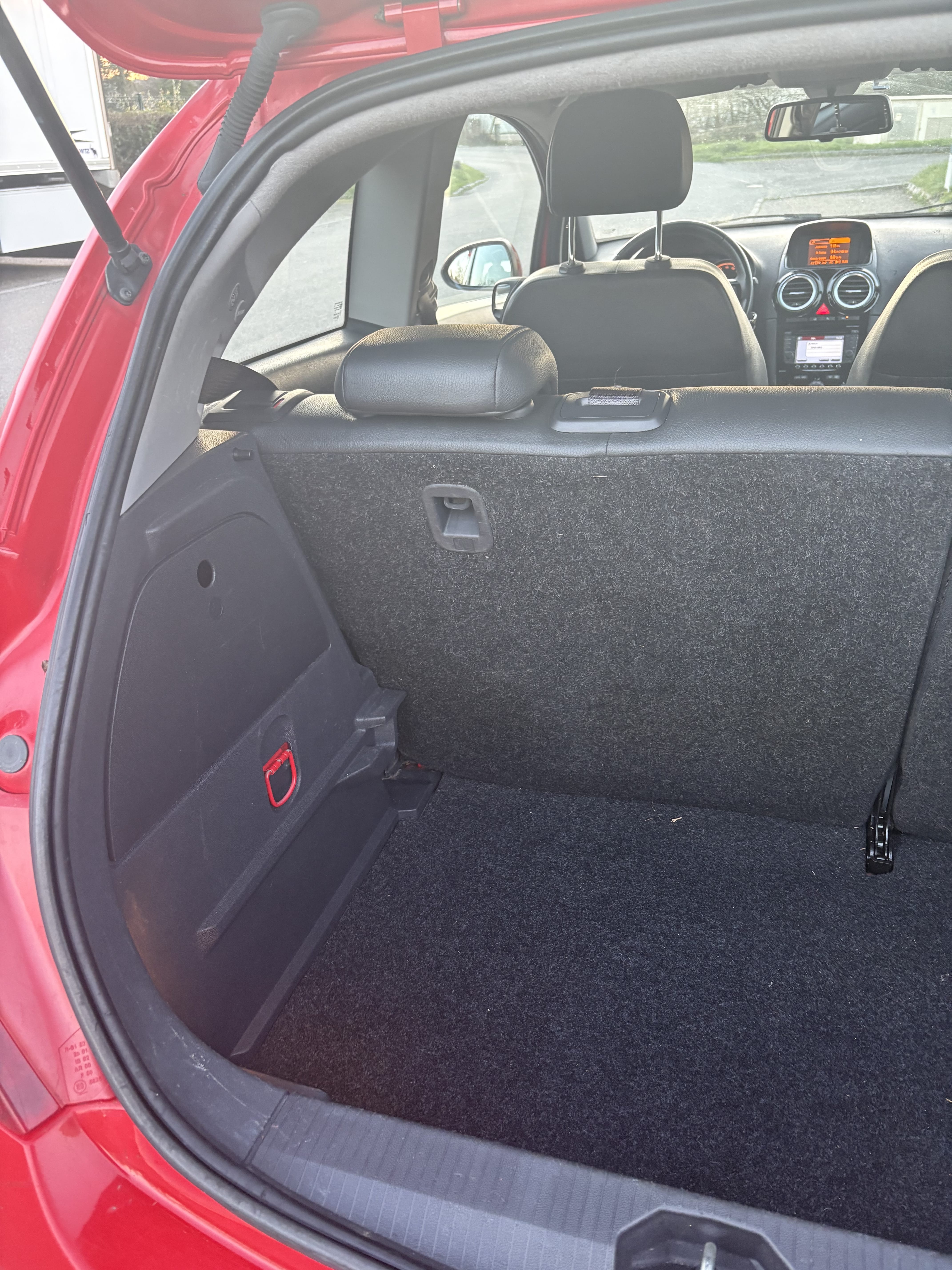 Opel Corsa avec Attelage