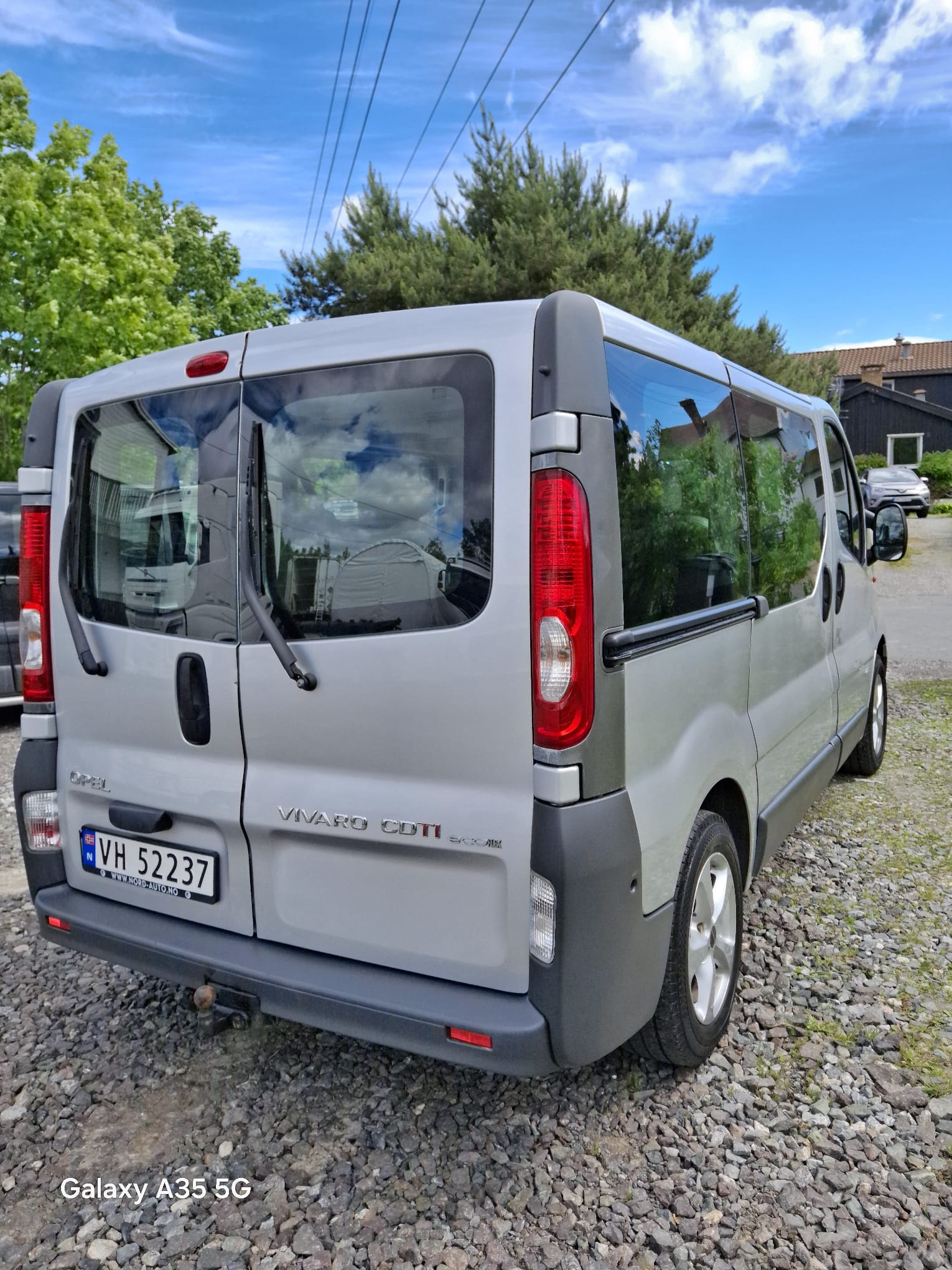 Opel Vivaro med Vinterdekk