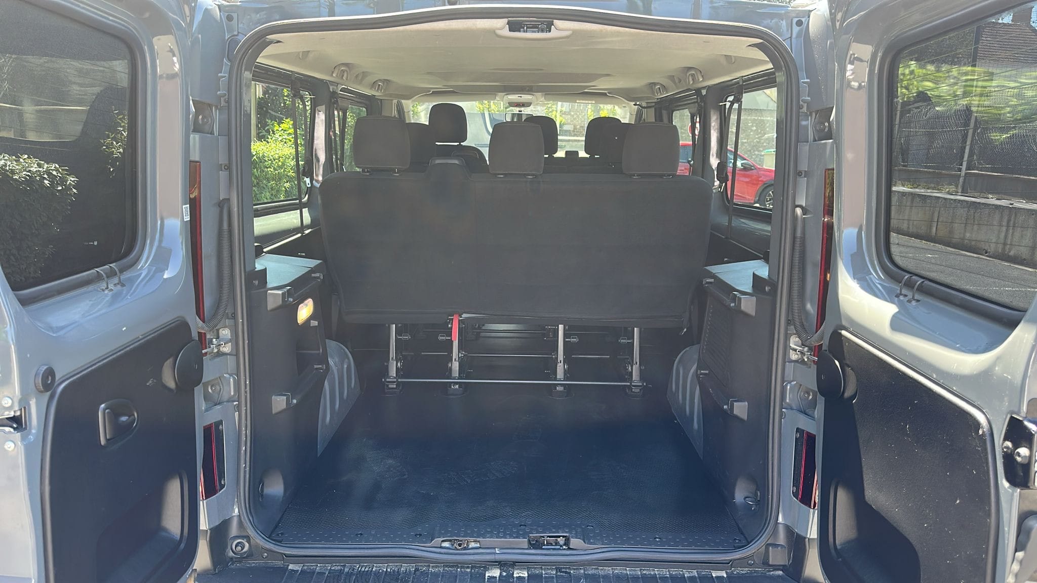Renault Trafic Passenger MINIBUS 9 PLACES TOUT EQUIPE avec Apple CarPlay