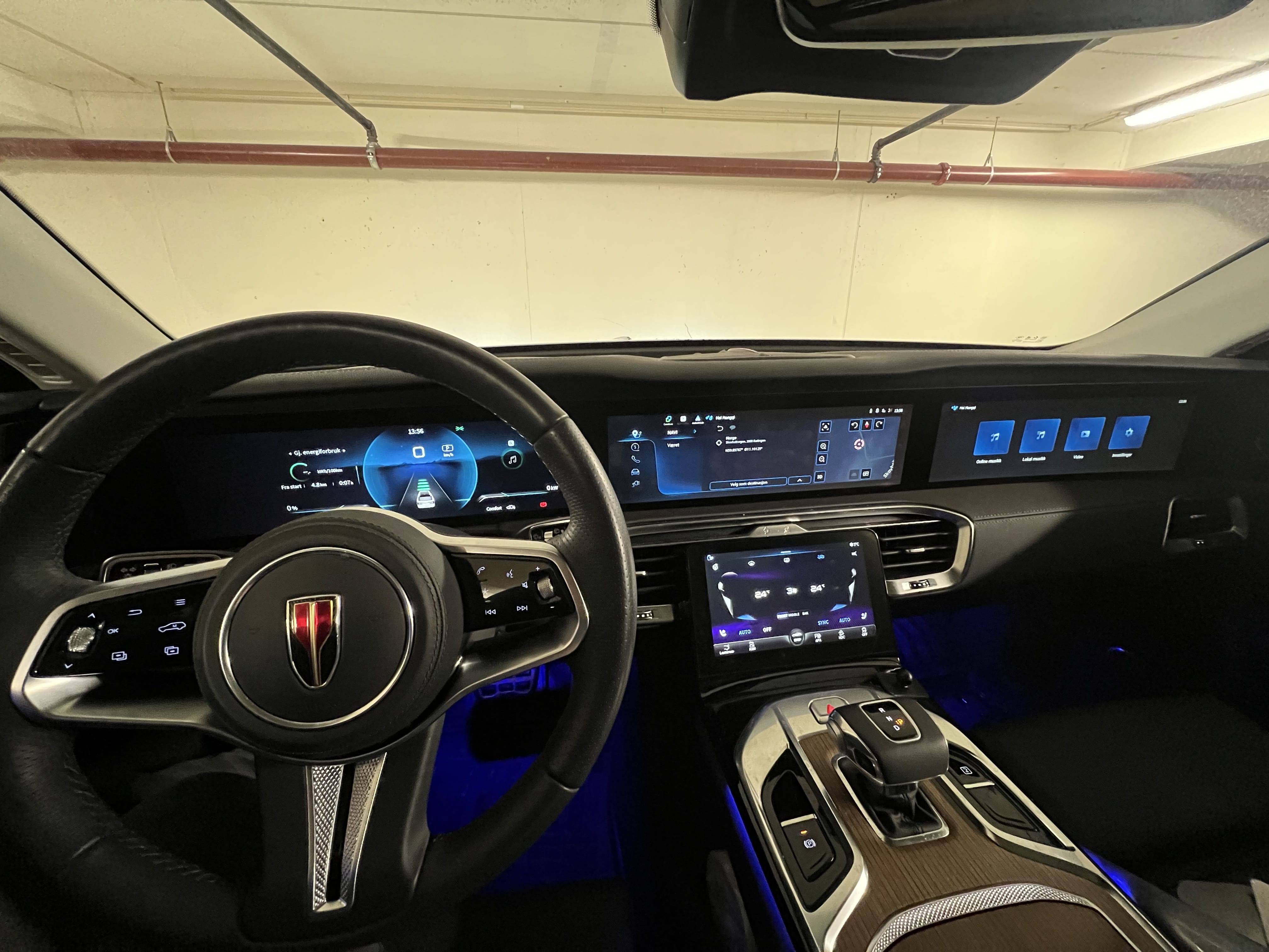 Hongqi E-HS9 med Cruisekontroll
