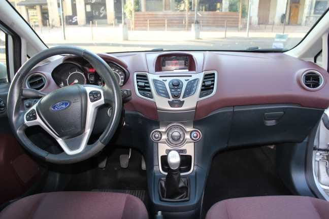 Ford Fiesta avec Entrée audio / iPod