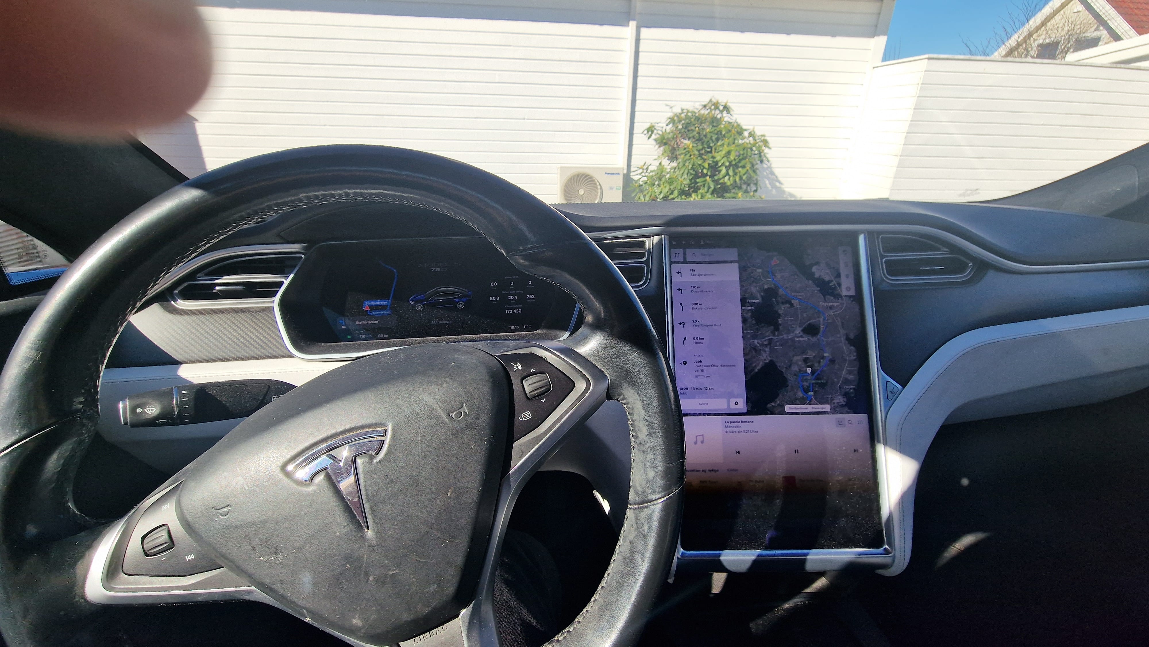 Tesla Model S med GPS
