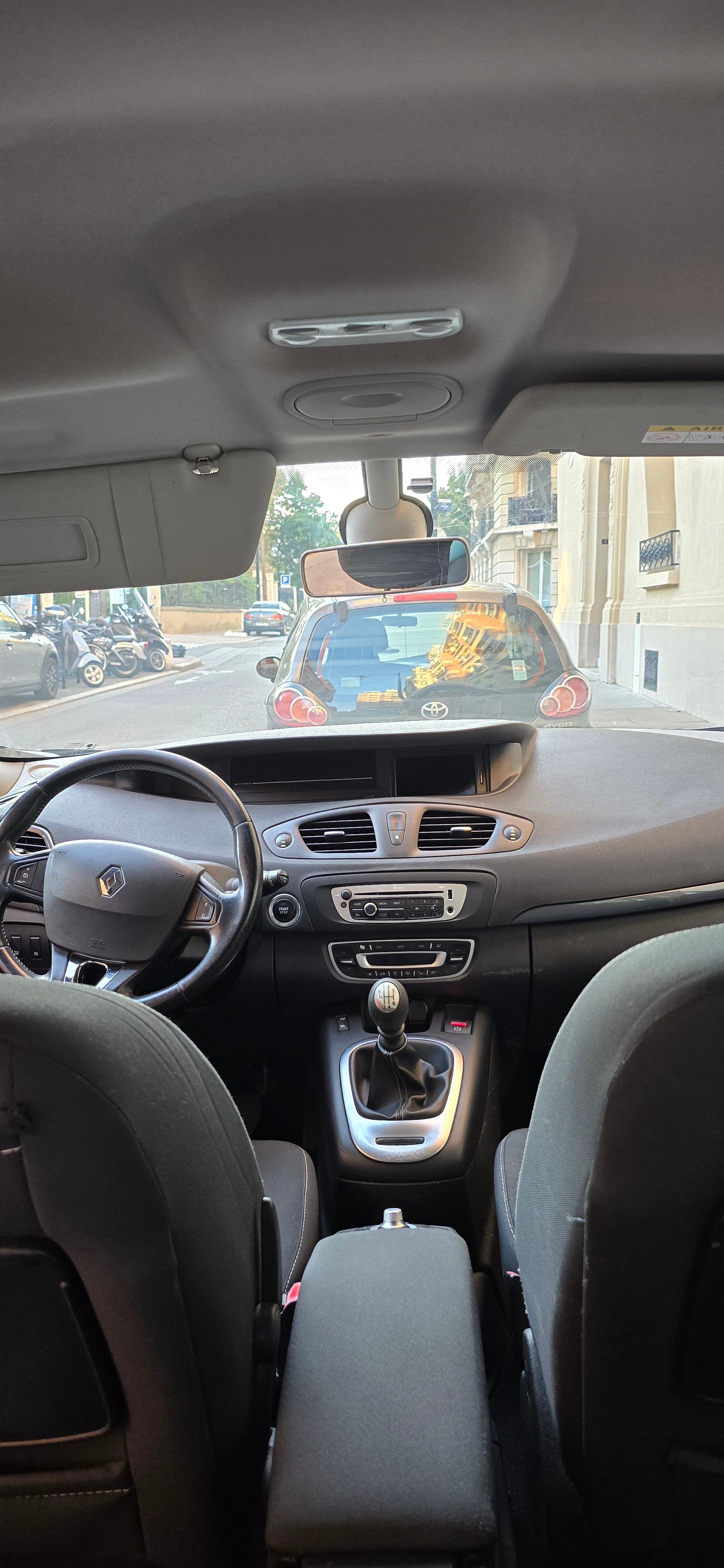 Renault Grand Scenic avec GPS