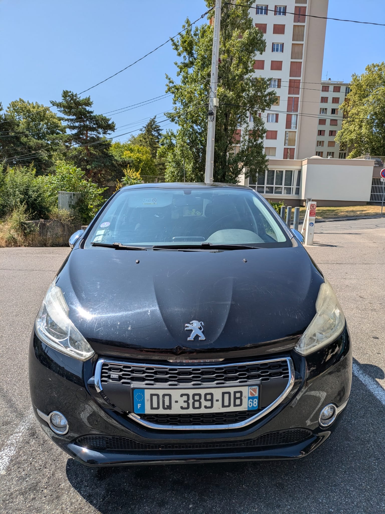 Peugeot 208 avec Siège bébé