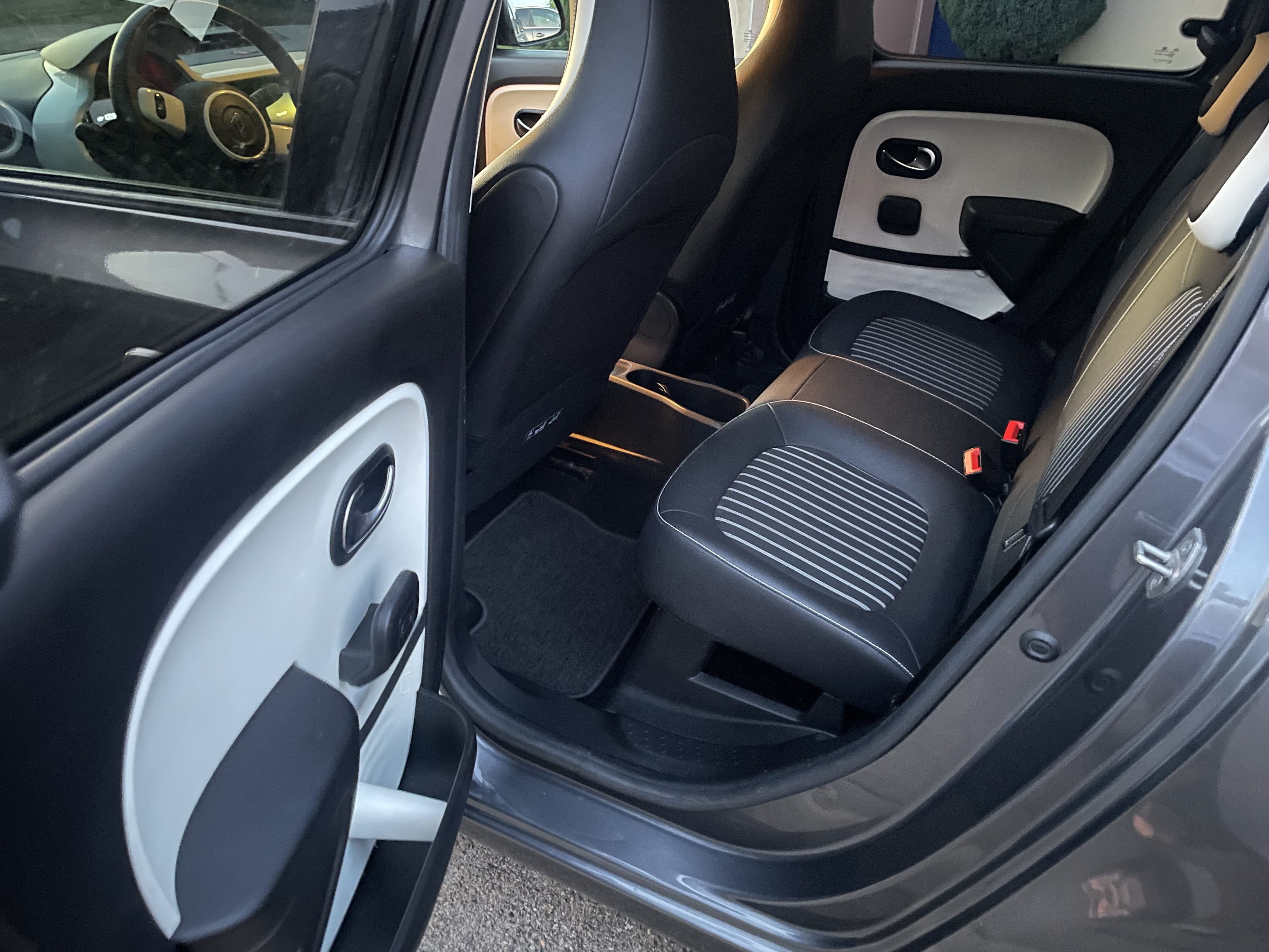 Renault Twingo III mit Apple CarPlay