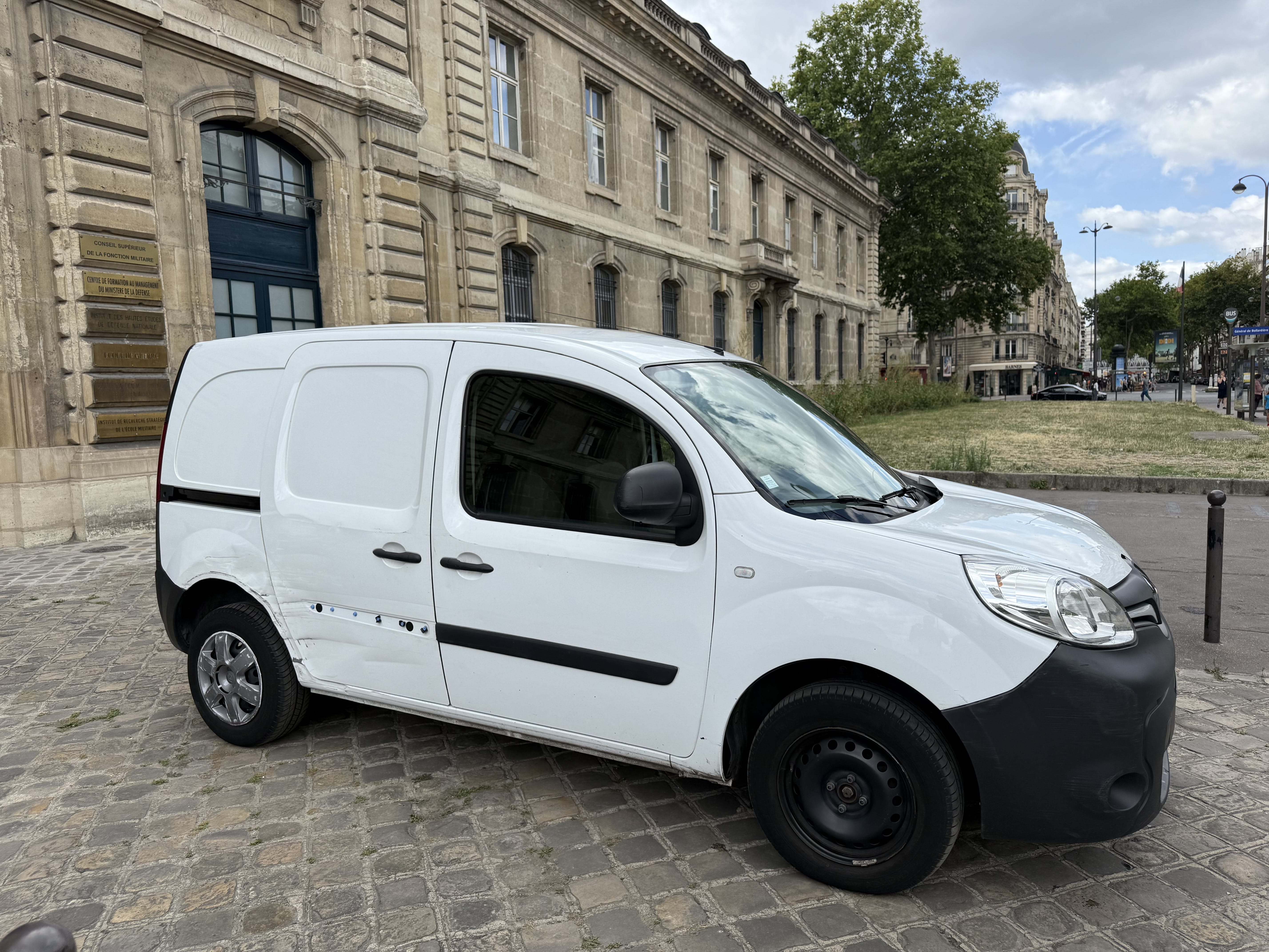 Renault Kangoo Express avec Apple CarPlay