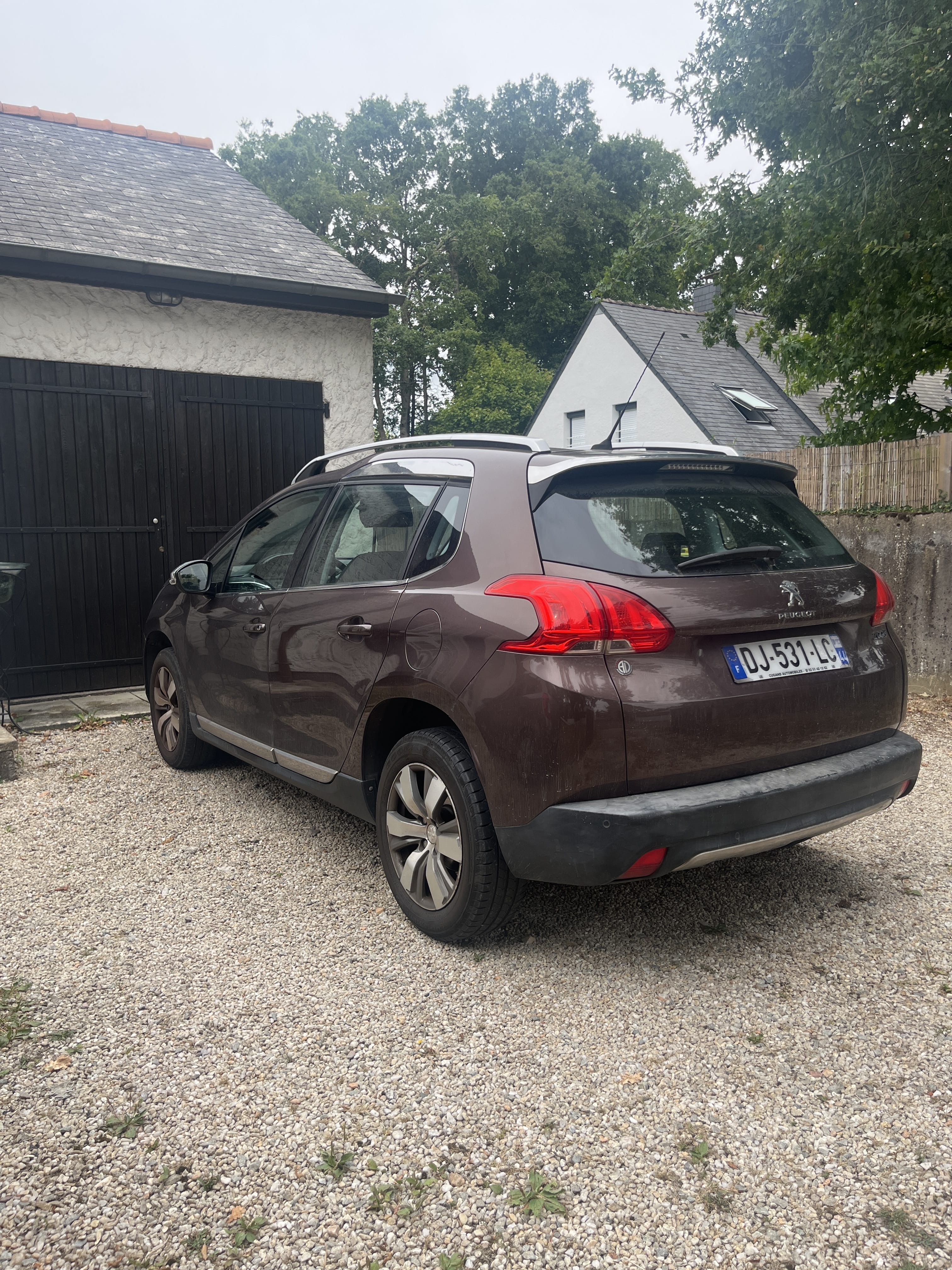 Peugeot 2008 avec GPS