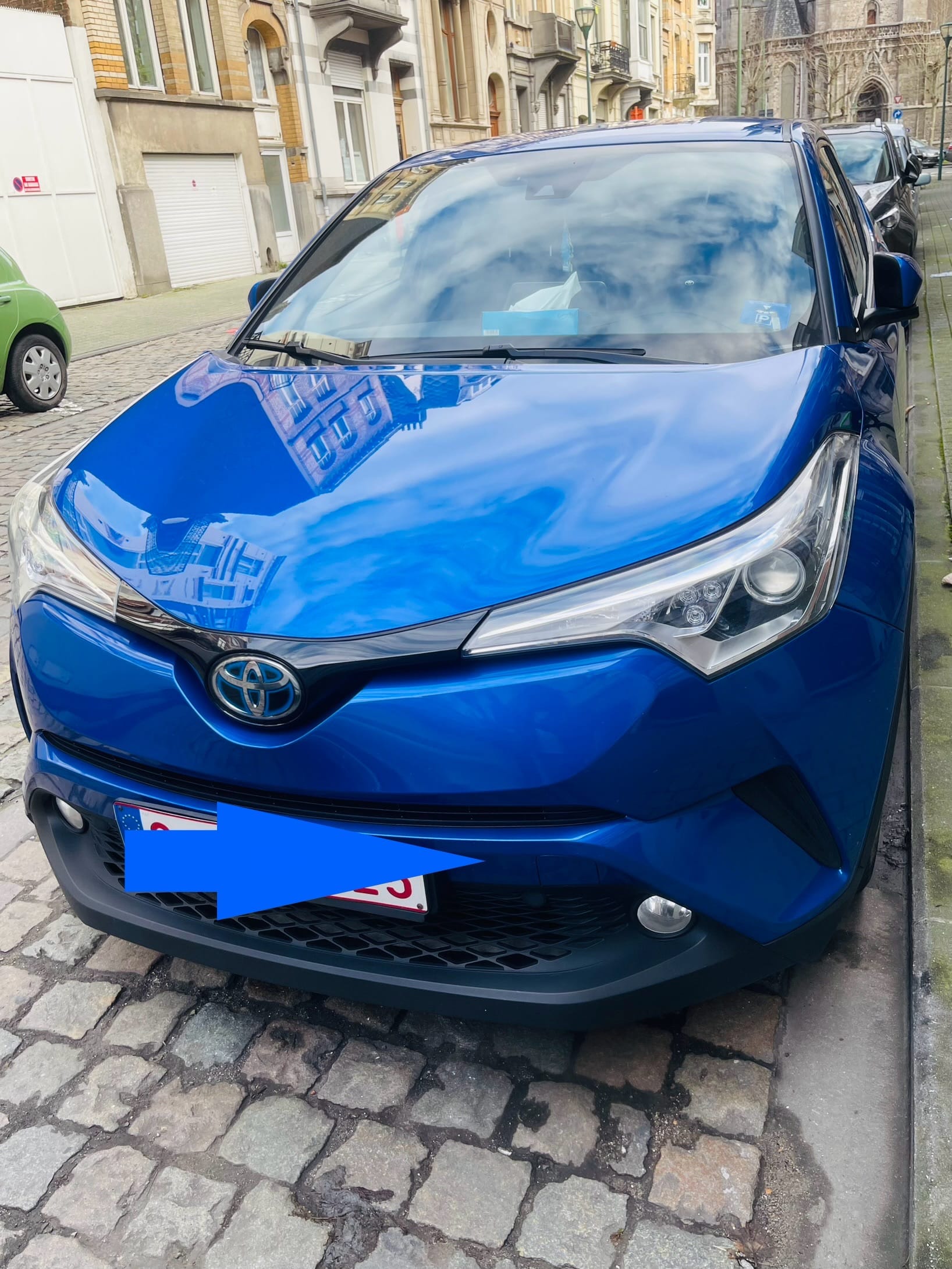 Toyota C-HR SUV 1.8i hybride, 2018, Euro 95 (E10), automatique