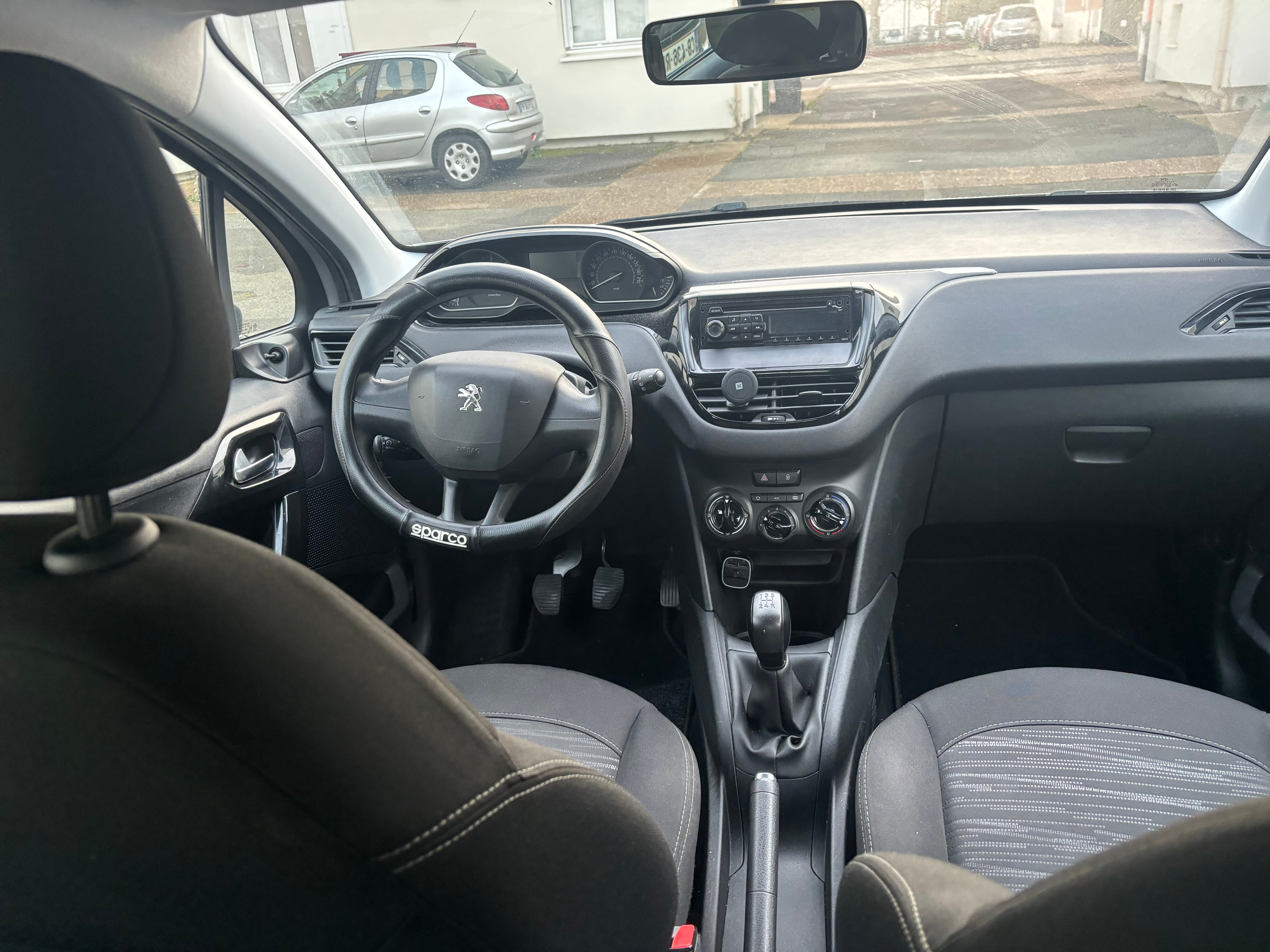 Peugeot 208 avec Audio Bluetooth