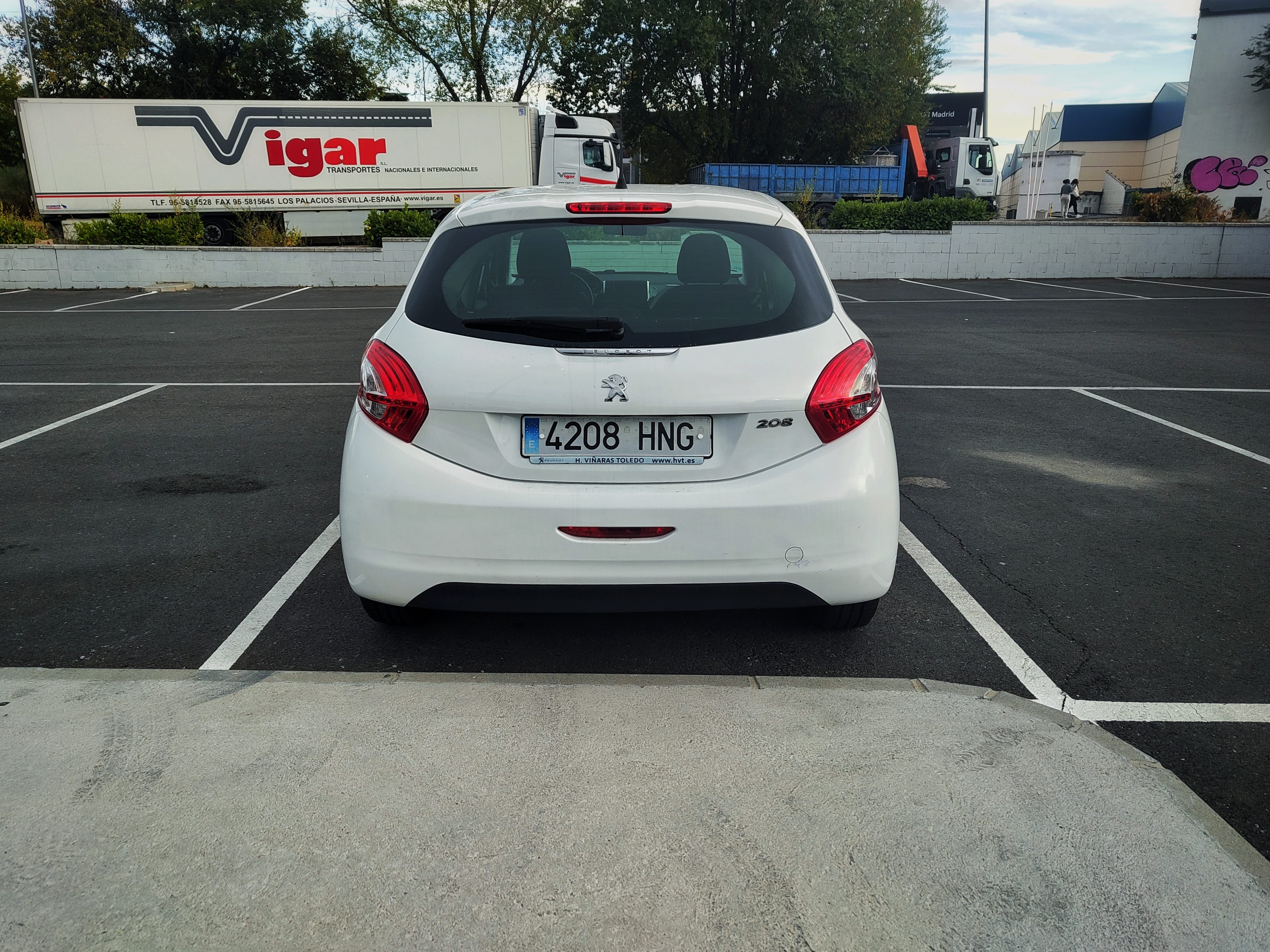Peugeot 208