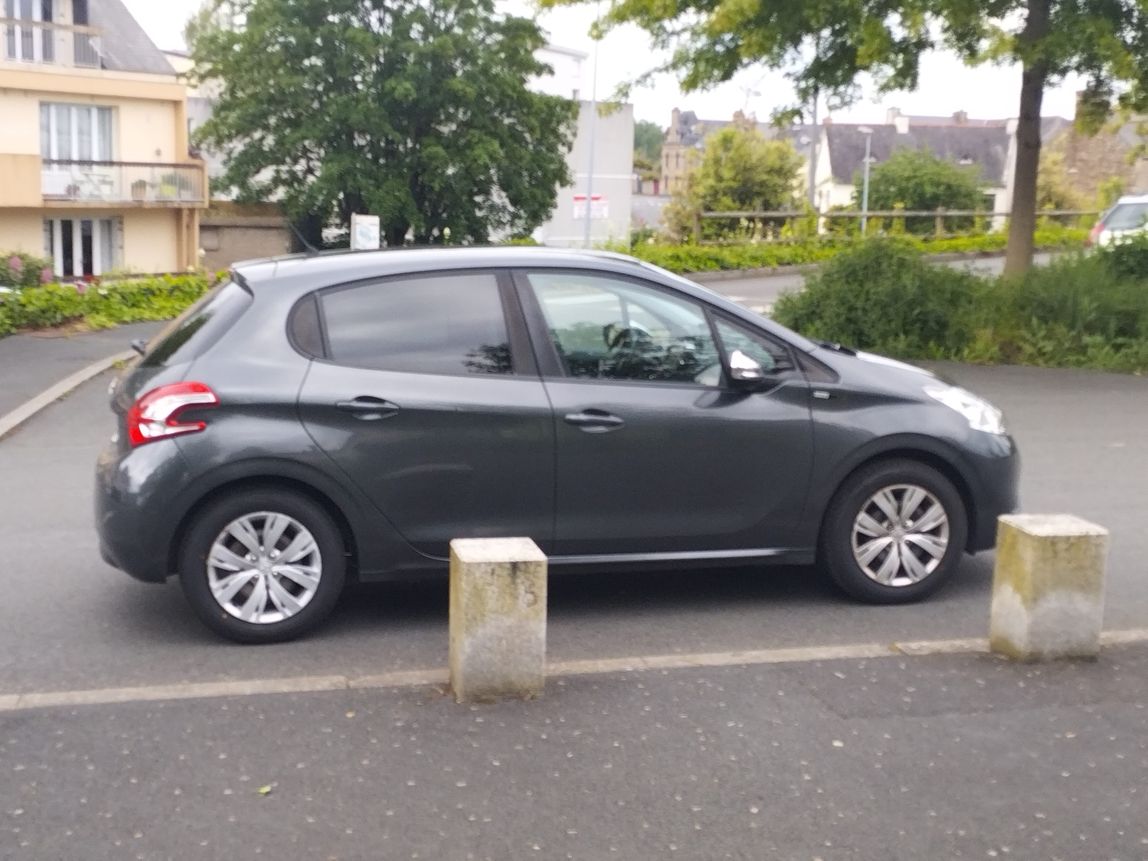 Peugeot 208 avec Climatisation
