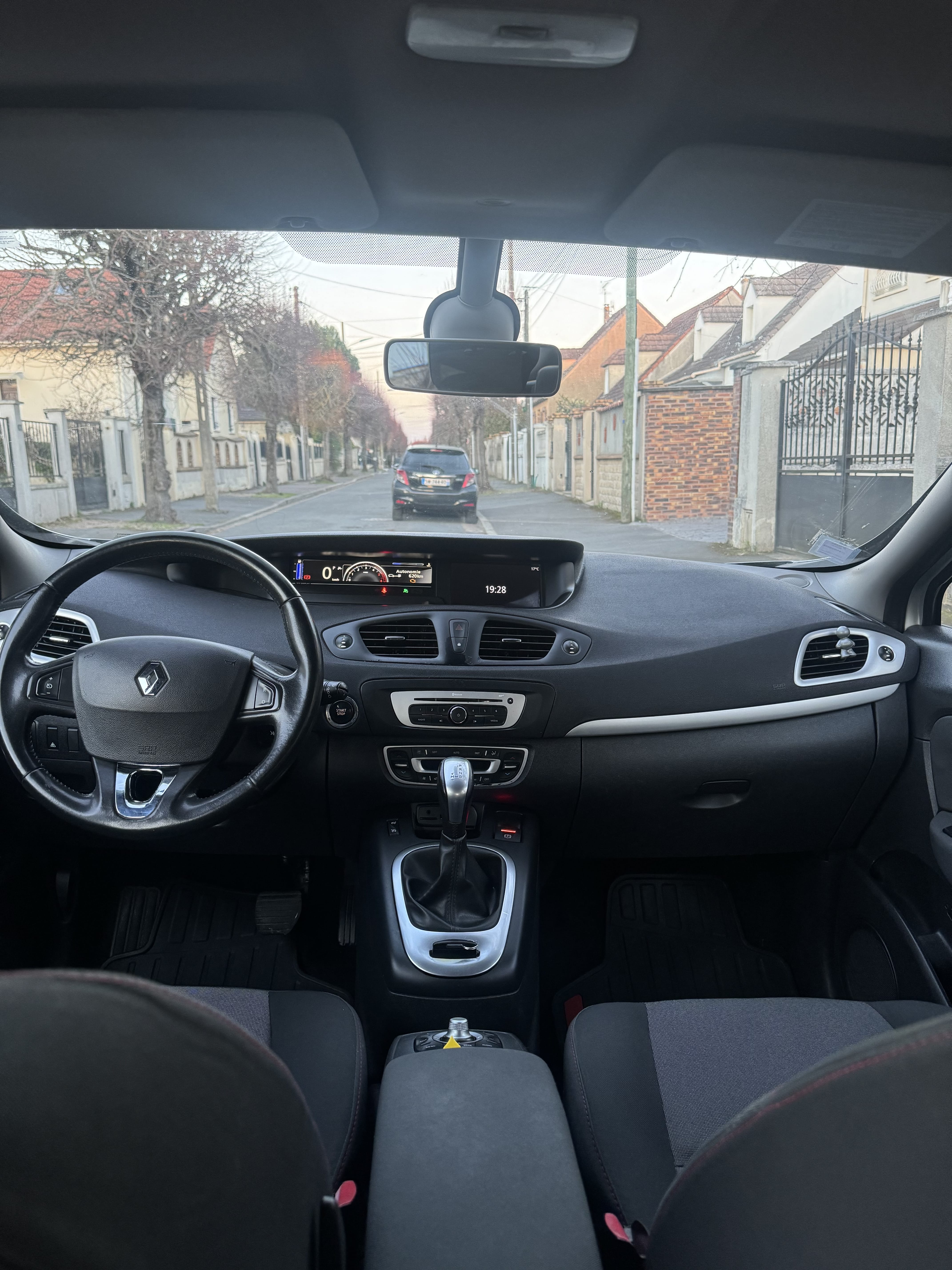 Renault Grand Scenic avec Régulateur de vitesse