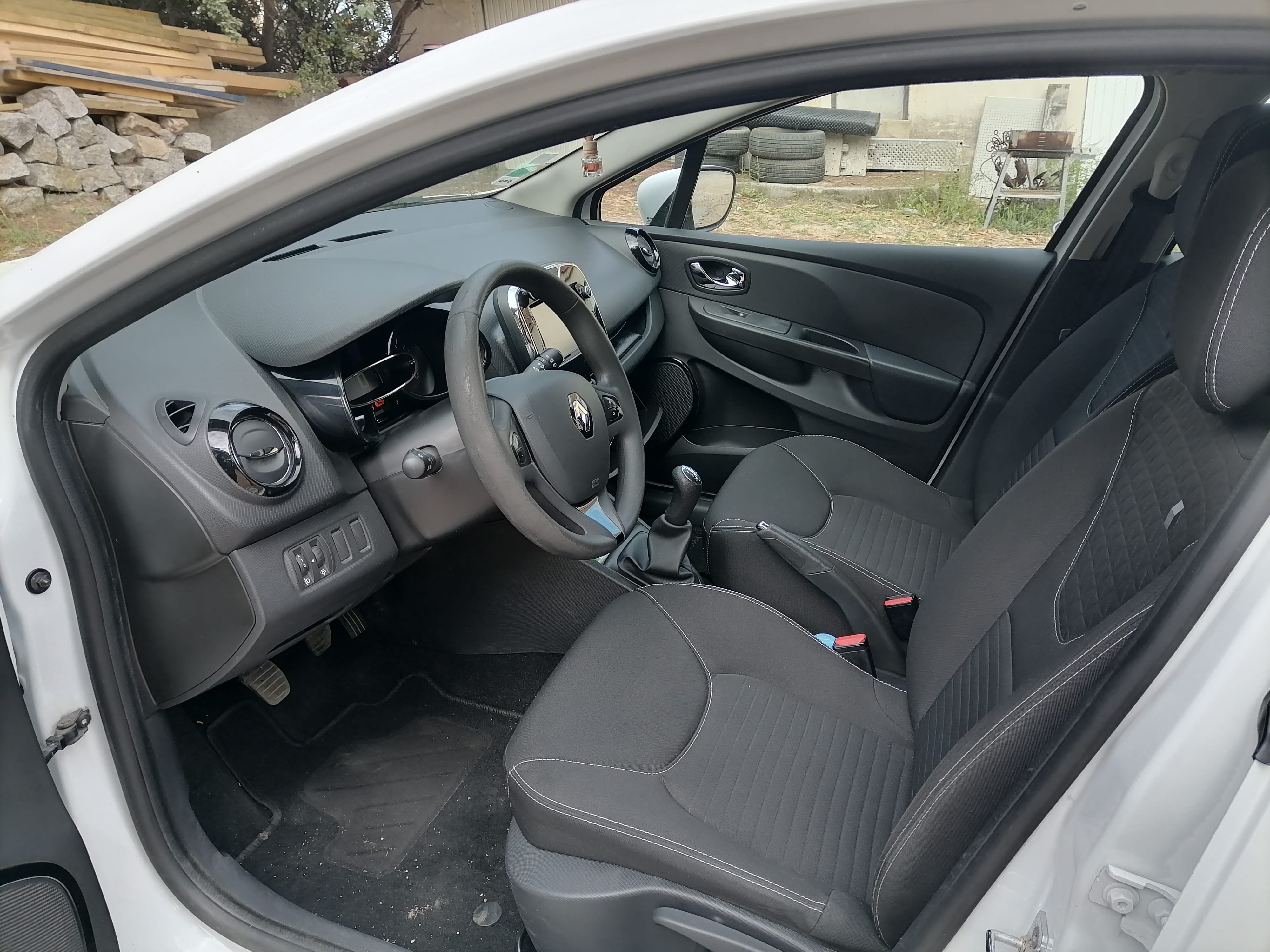 Renault Clio avec GPS