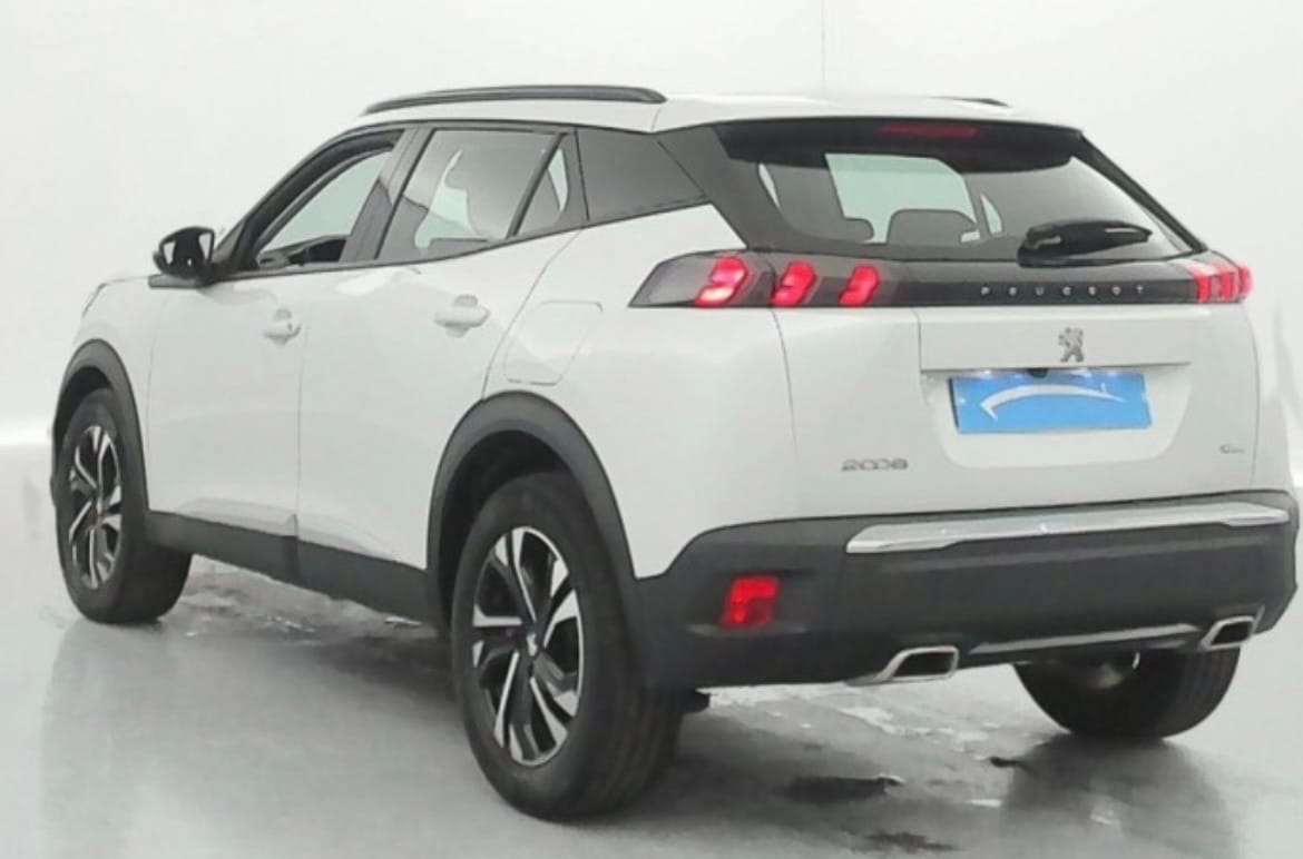 Peugeot 2008 avec GPS