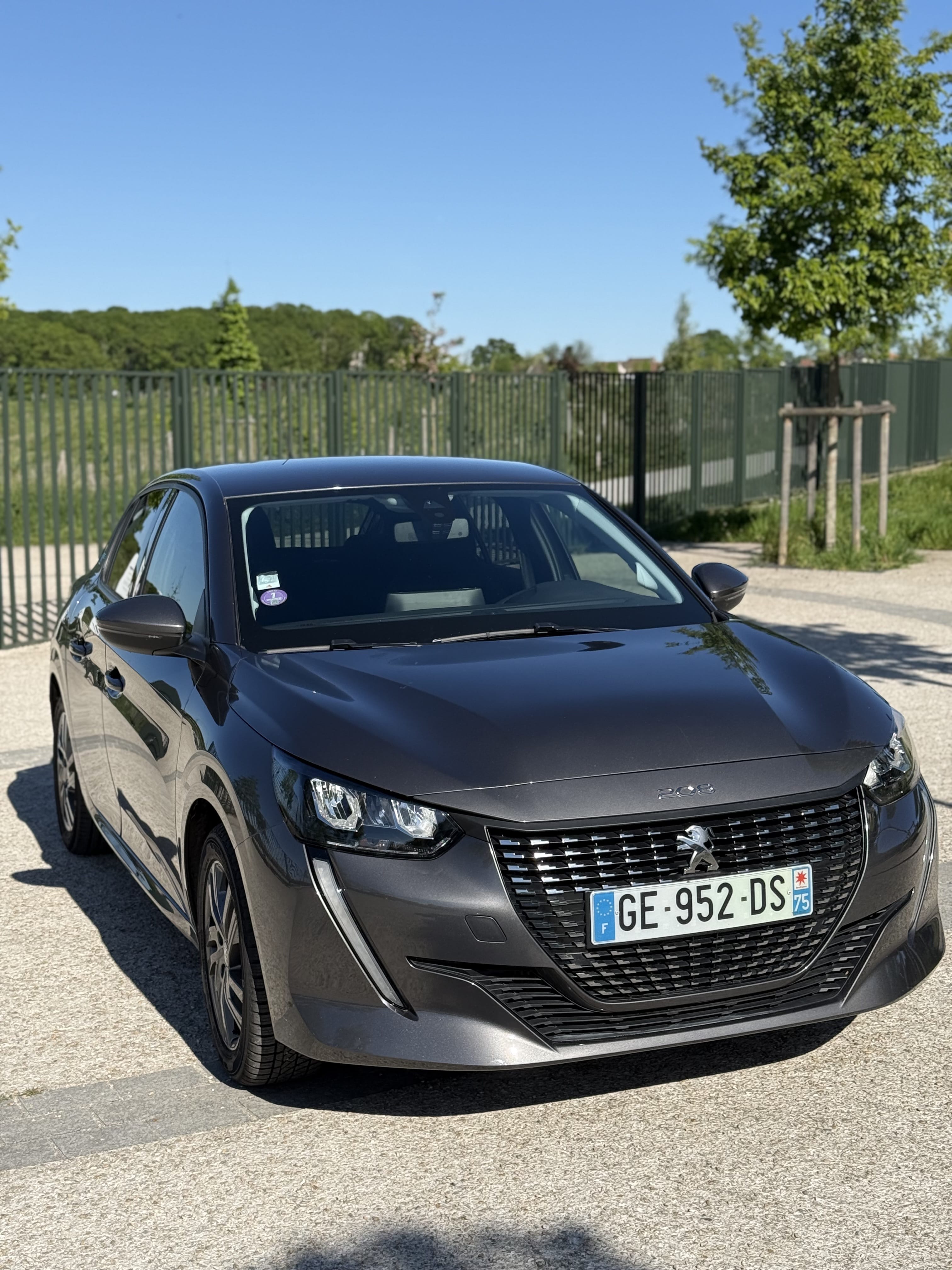 Peugeot 208, 2022, Essence 98, automatique