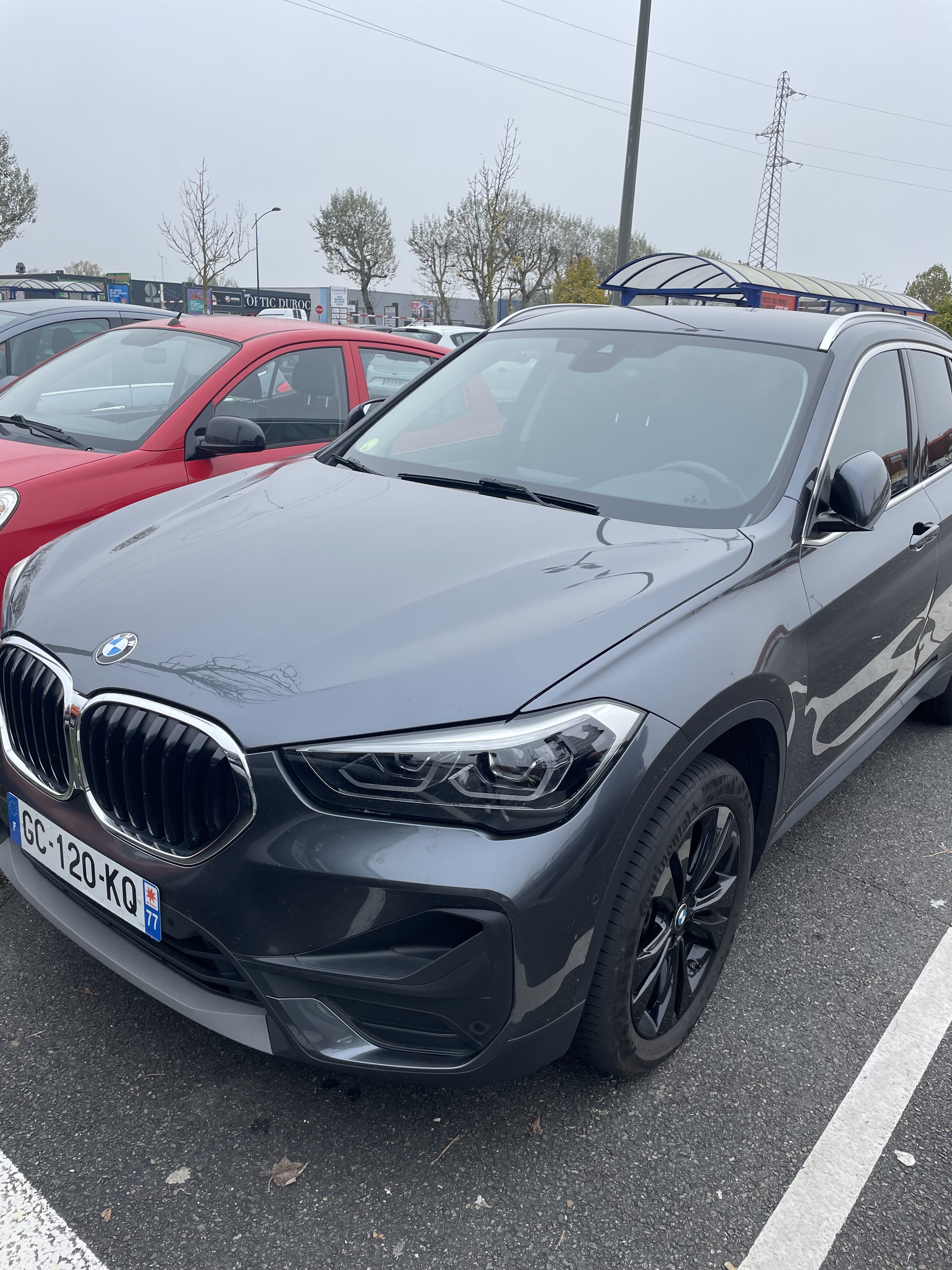 BMW X1 avec Coffre de toit